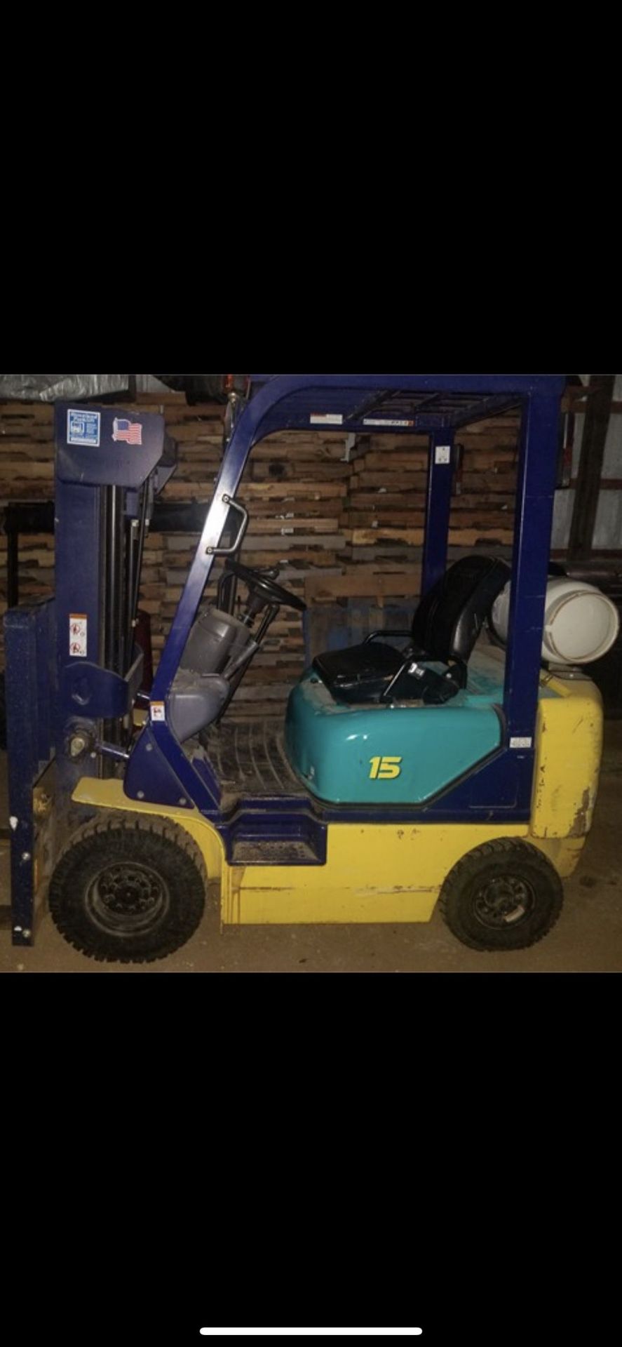 Komatsu Model FG15STLP-16 Forklift, 2500 LB Capacity, LPG (Tank not Included) | Rig Fee: $250