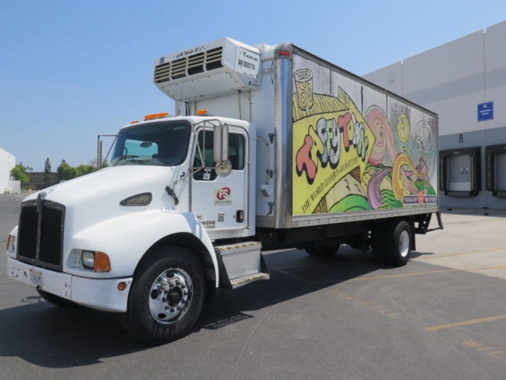 2004 Kenworth Model T300 Single Axle Conventional (No Title) | Rig Fee: Buyer to Remove