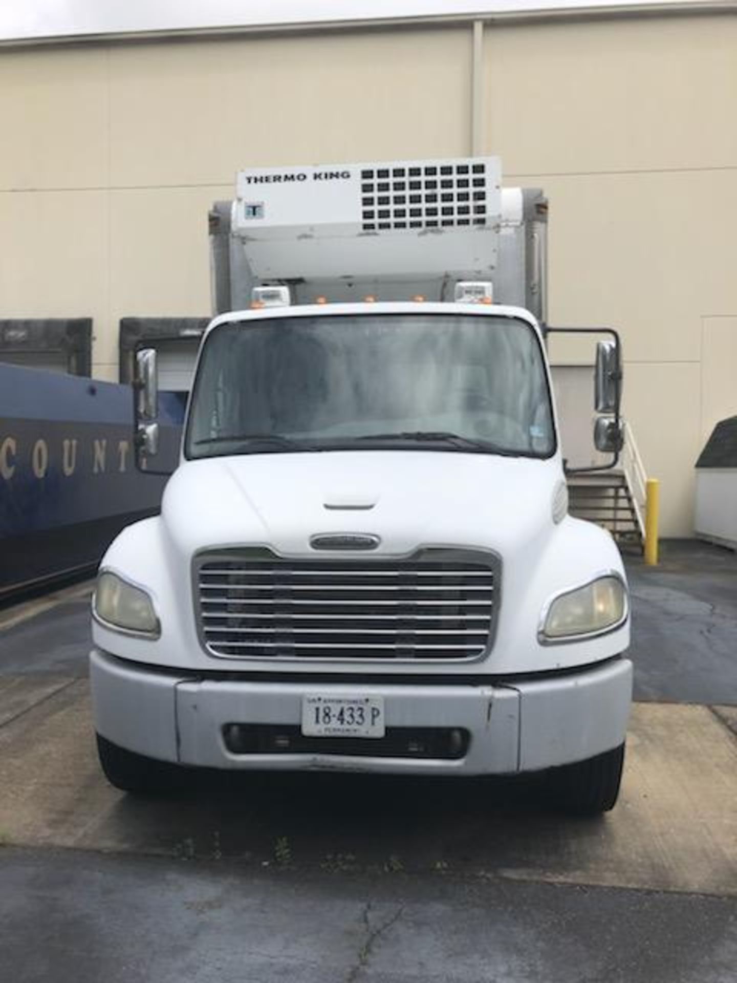 2003 Freightliner Refrigerated Box Truck, Dead Battery, Mileage Not Available, VIN 1FVACXCS53HM03158 - Image 4 of 6