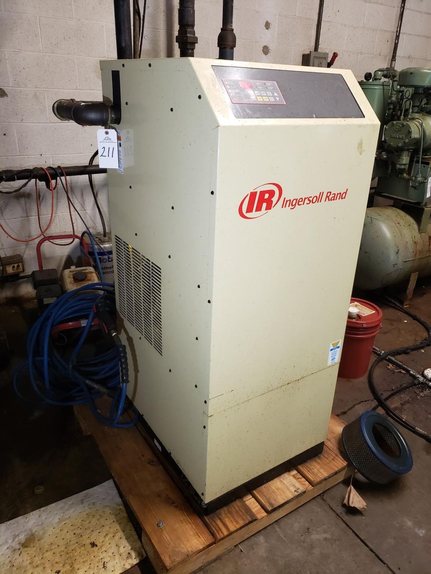 Ingersoll Rand Refrigerated Air Dryer, M# NVC300A40N | Rig Fee: $250