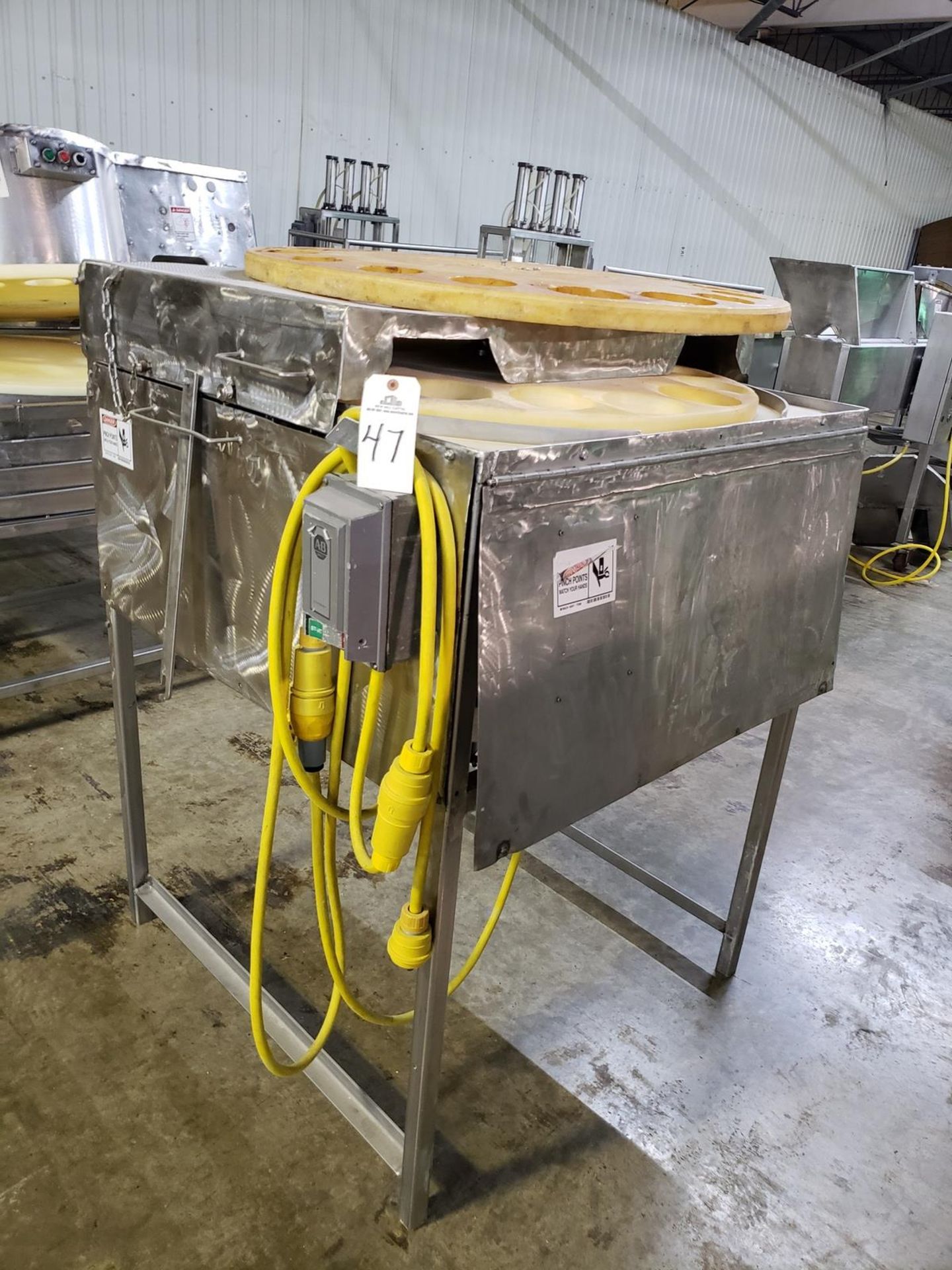 Carousel Type Continuous Onion Slicer, Dual Blade | Rig Fee: $100