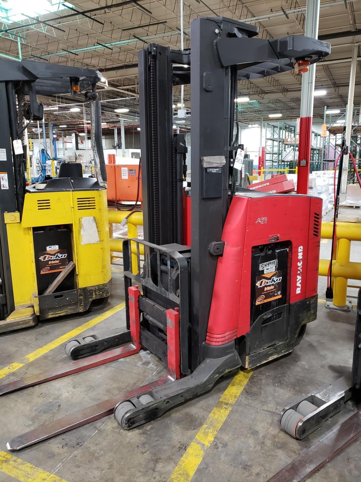 Raymond Forklift, Electric, 36 Volt, Cap. 3500 lbs., Hours 18359, M# 740 R35TT, S/N | Rig Fee $150