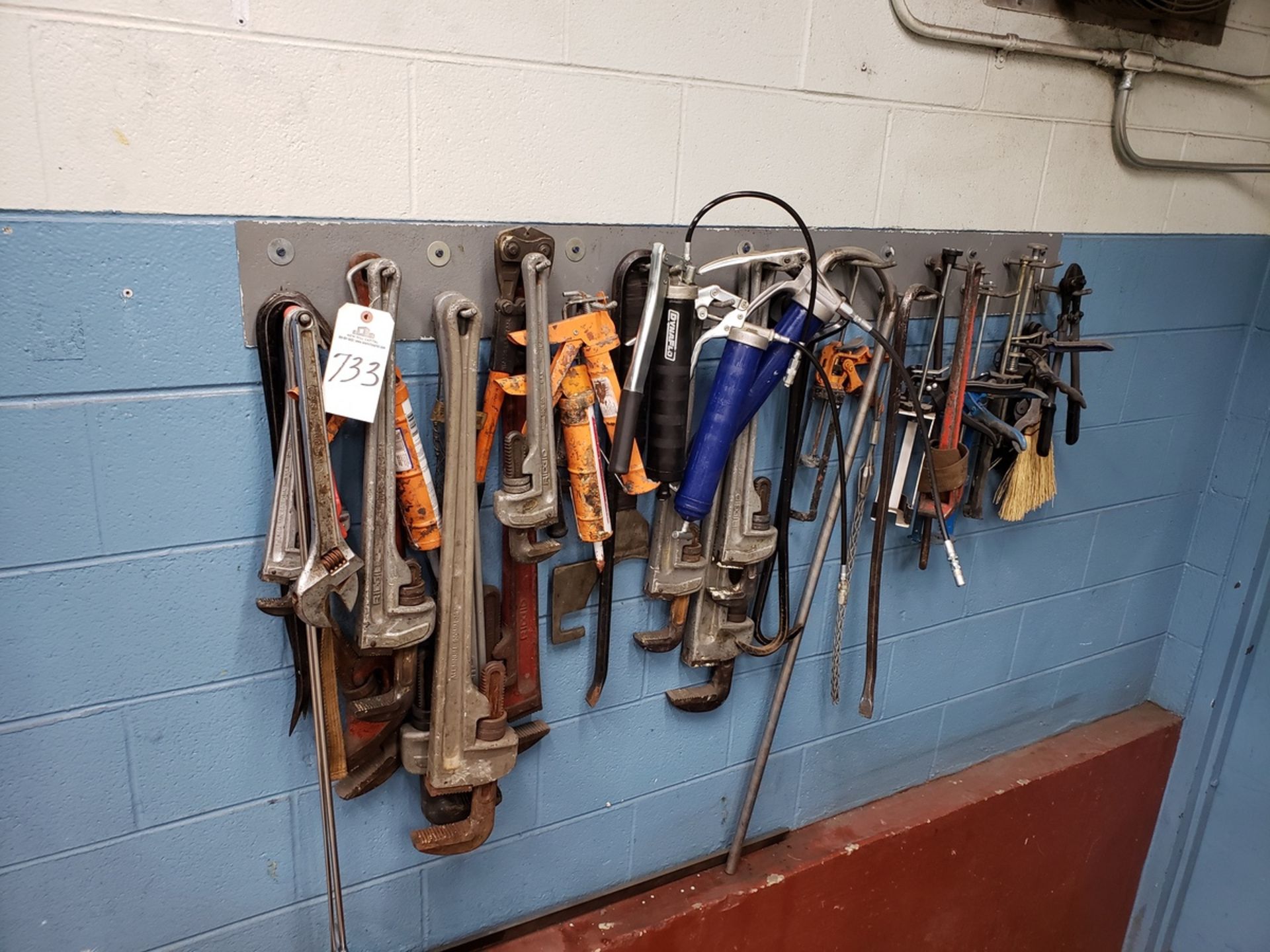 Lot of Hand Tools | Required Rigging and Loading Fee for Simple Loading ...