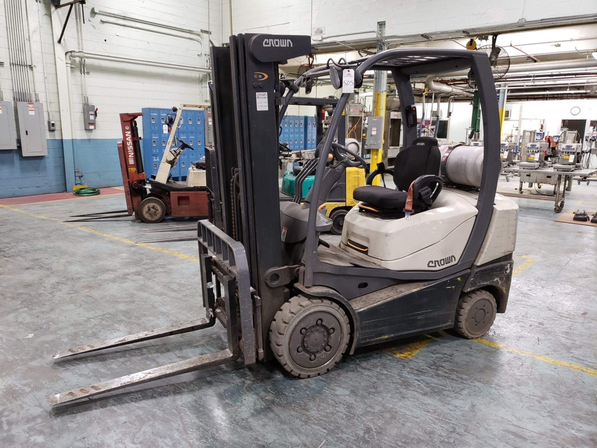 Crown Forklift, LP, Sideshift, Cap. 5,000 lbs., Hours 8586 , M# C-5 1000-50, S/N 9A2 | Rig Fee $150