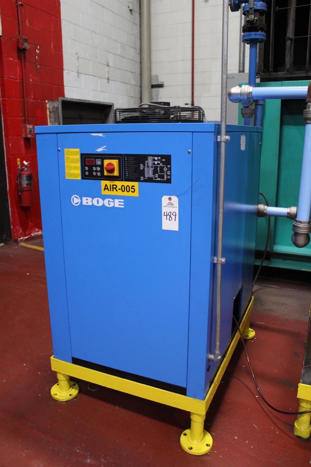 Boge Refrigerated Air Dryer, M# BS800 460/3/60, S/N 399061850003 | Rig Fee $350