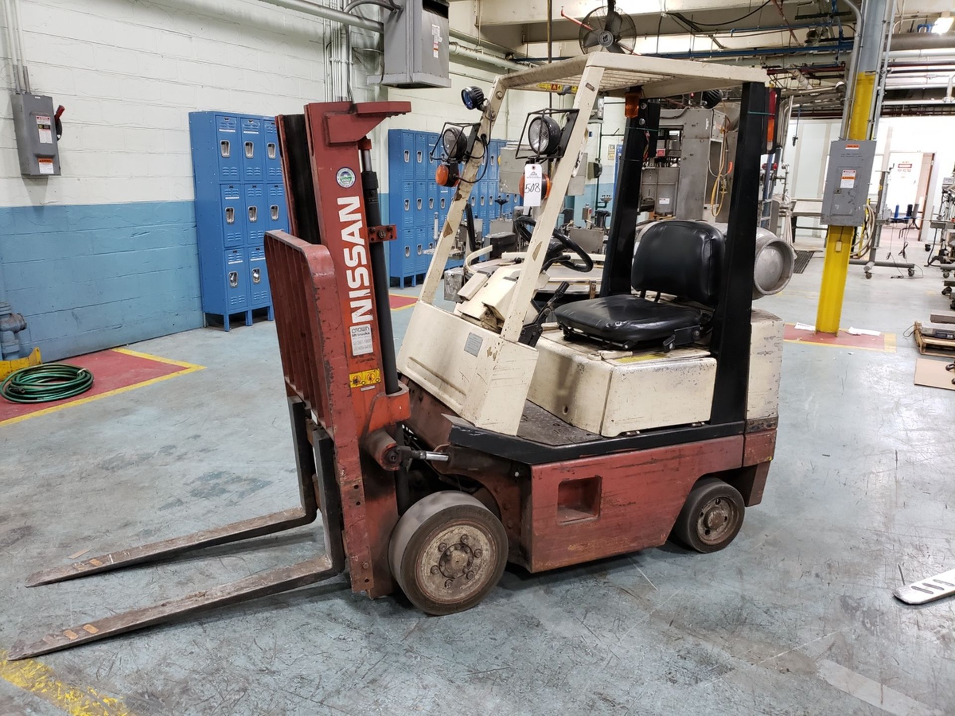 Nissan Forklift, LP, Cap. 3000 lbs., Hours 6847, M# KCPH01A15PV, S/N KCPH01P900476 | Rig Fee $150