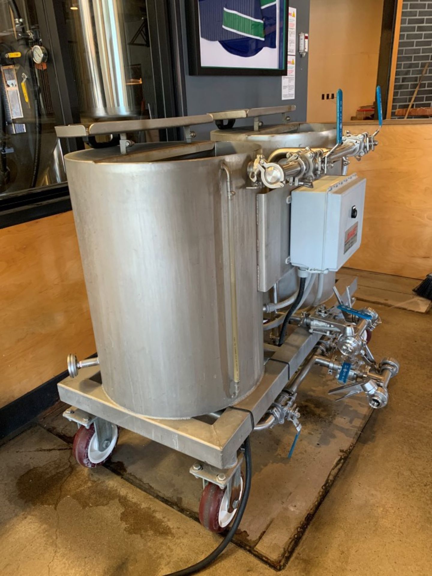 2014 DME Dual 50 Gal Tank CIP Unit, SN: B4063-24 - Subj to Bulk | Rig Fee: $275 - Image 20 of 21