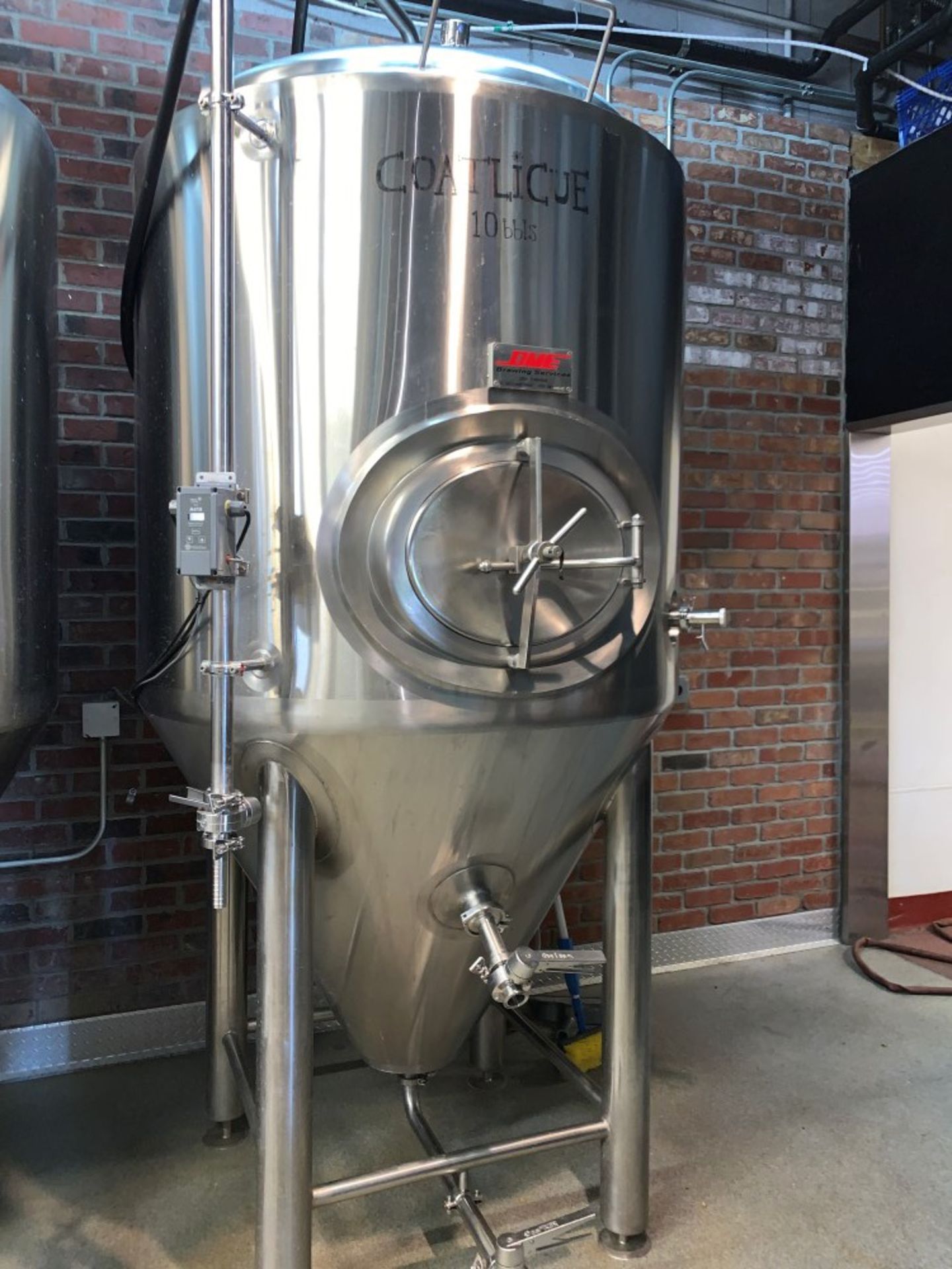 2014 DME 10 BBL Fermenter, Glycol Jacketed, Approx Dims: 54in OD x 1 - Subj to Bulk | Rig Fee: $800