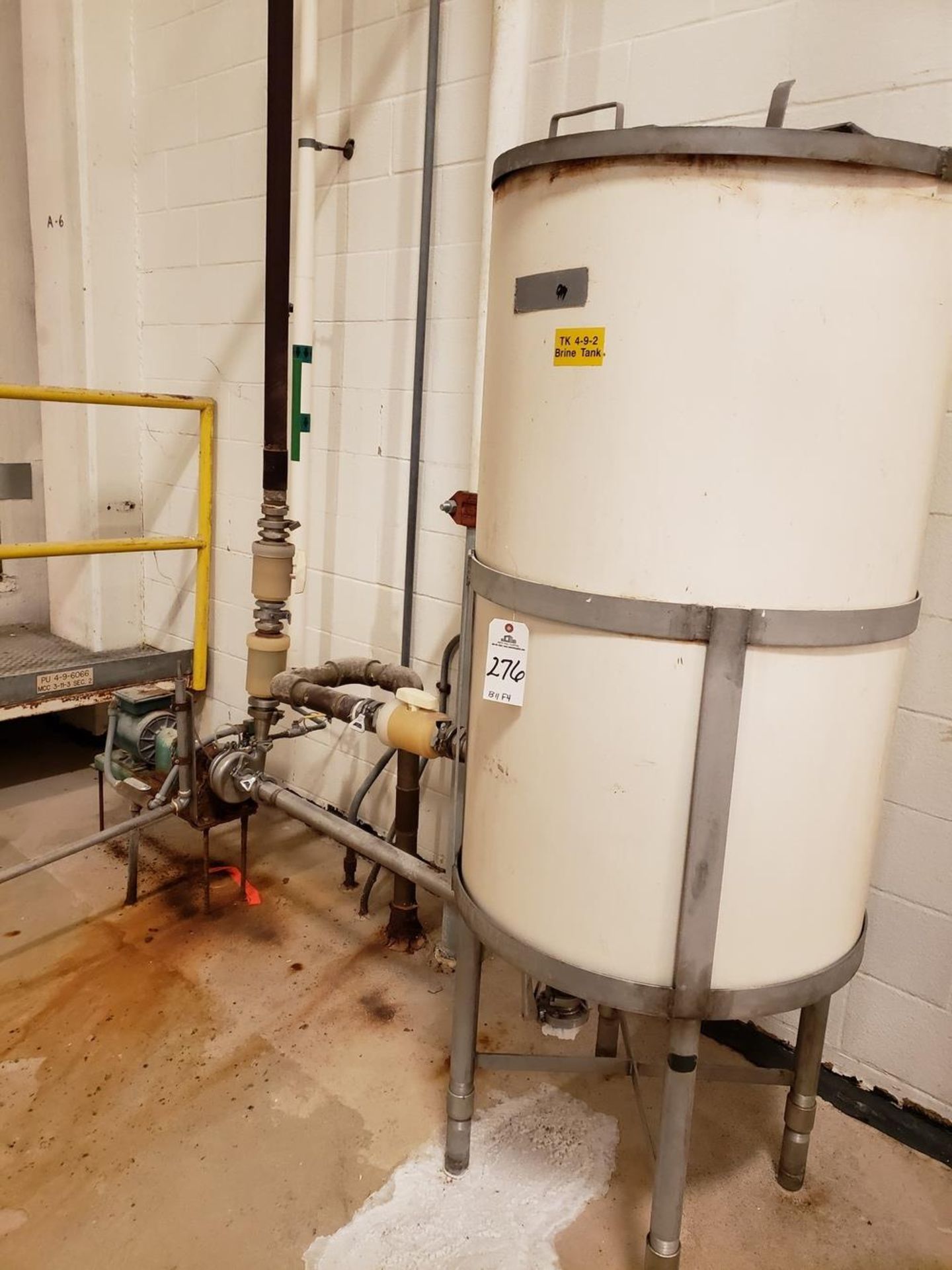 Poly Brine Tank, W/ Pump | Rig Fee: $250