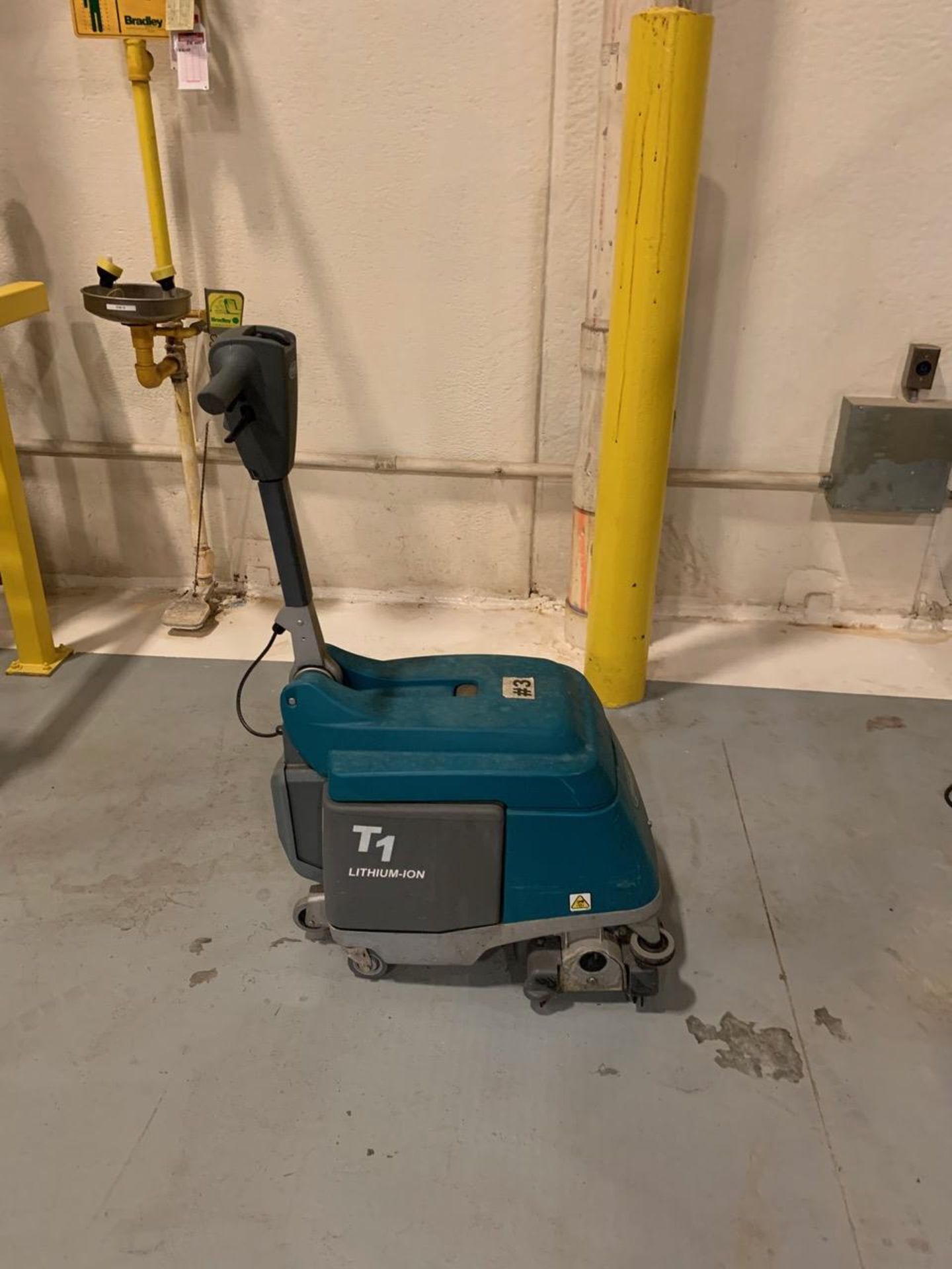 Tennant T1 Floor Scrubber - Located in New Jersey | Required Rigging and L - Loc: NJ | Rig Fee: $75