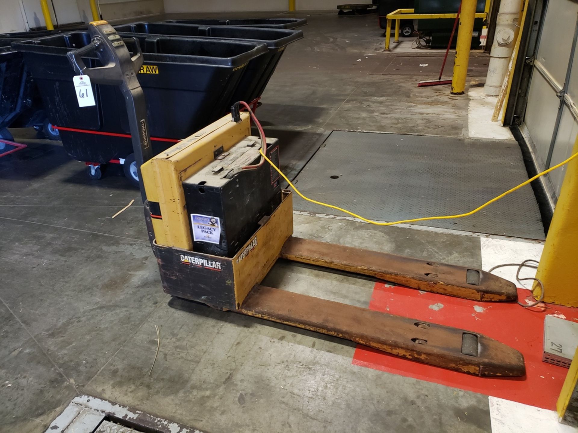 Caterpillar 4,000 Lb. Electric Pallet Jack, M# NPP40, S/N 2CL11018, 24 Vo - Loc: NJ | Rig Fee: $75