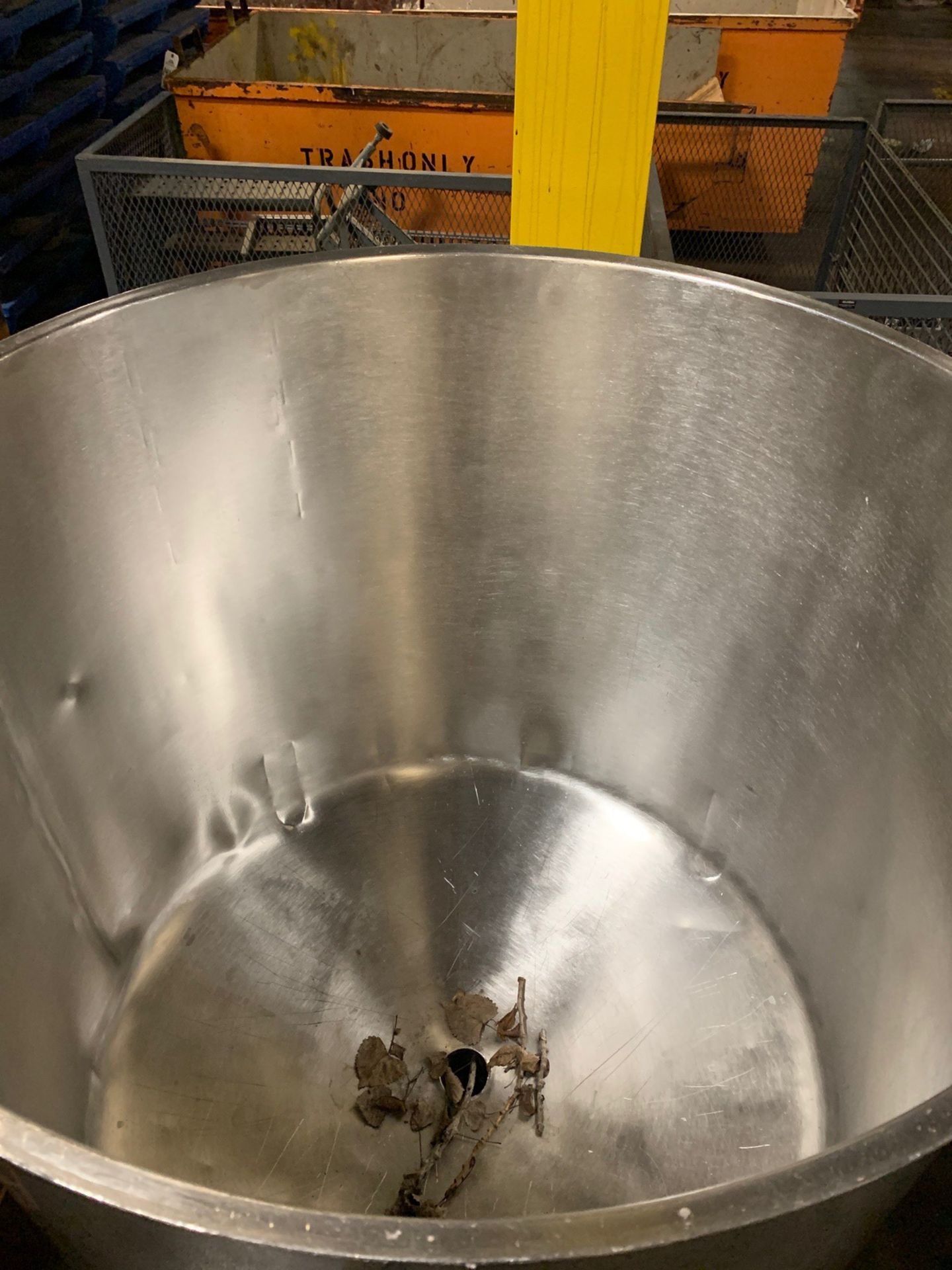 Cherry Burrell Food Grade 200 Gal Stainless Steel Dish Bottom Single Wall - Loc: MI | Rig Fee: $75 - Image 5 of 5