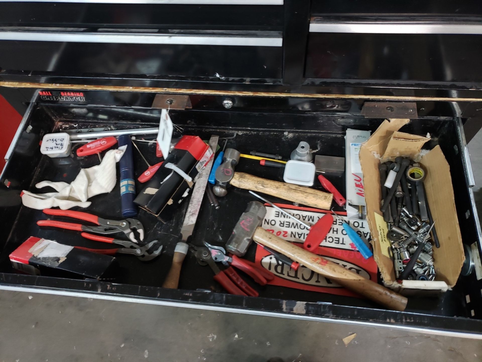 Craftsman Top & Bottom Tool Chests, W/ Contents, (See Additional Pictures) Rig Fee: $50 - Image 3 of 9