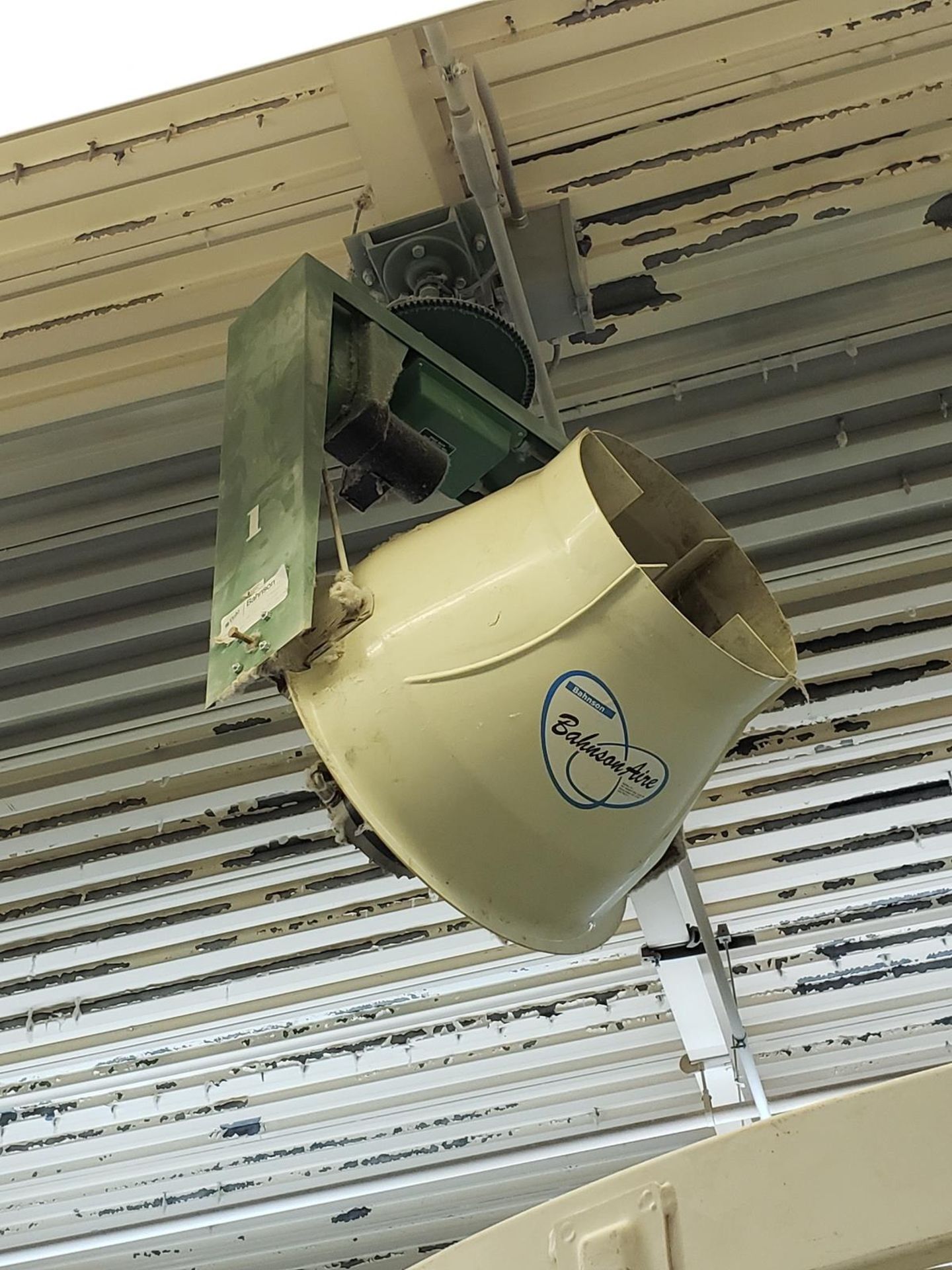 Luwa Circulaire Fan, Dust Prevention Ceiling Fan Rig Fee: $125