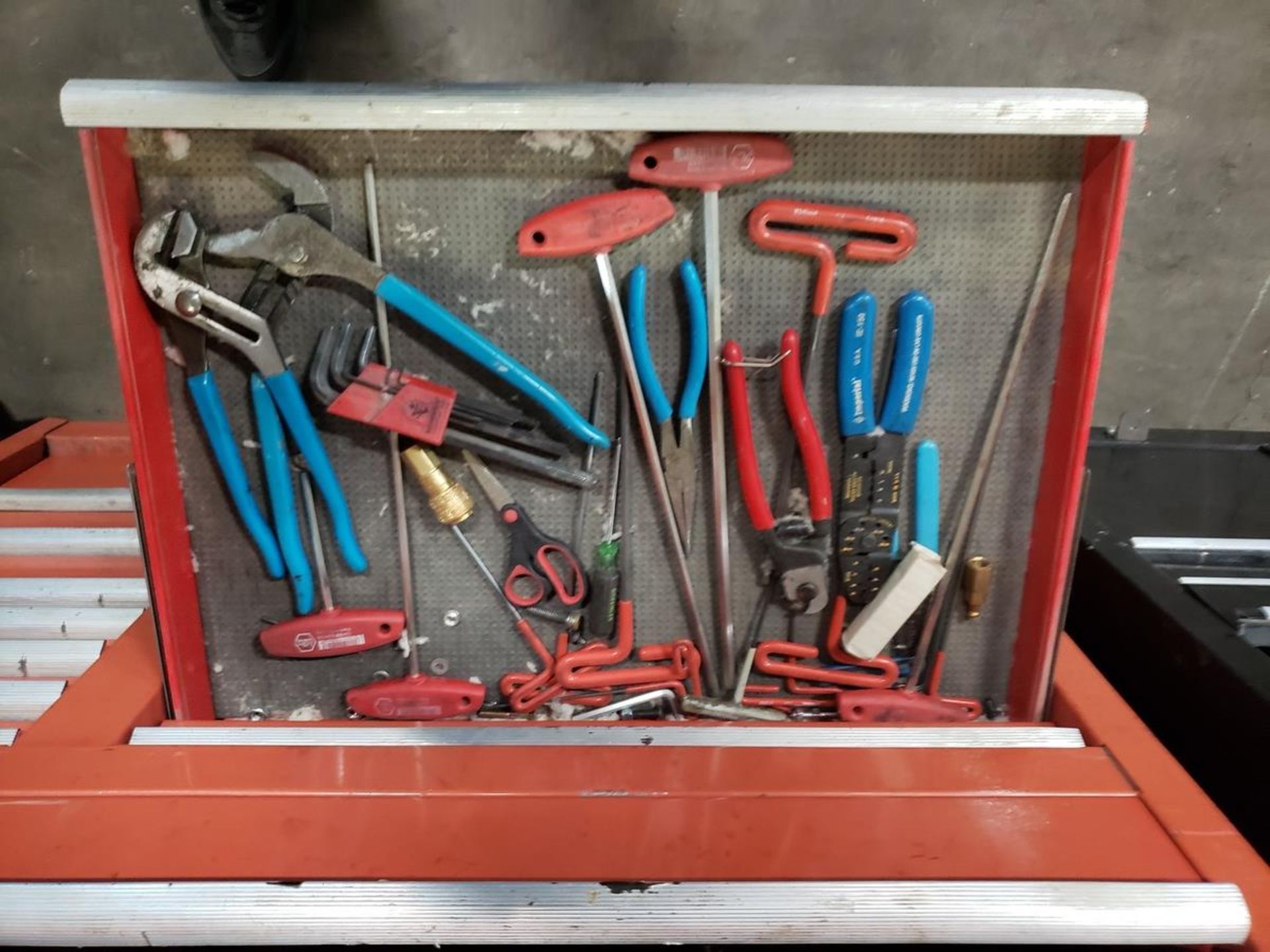 Lyon Bottom Tool Chest, W/ Contents, (See Additional Pictures) Rig Fee: $25 - Image 4 of 4