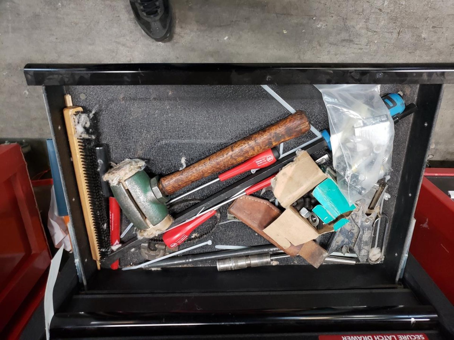 Waterloo Top & Husky Bottom Tool Chests, W/ Contents, (See Additional Pictures) Rig Fee: $25 - Image 8 of 10