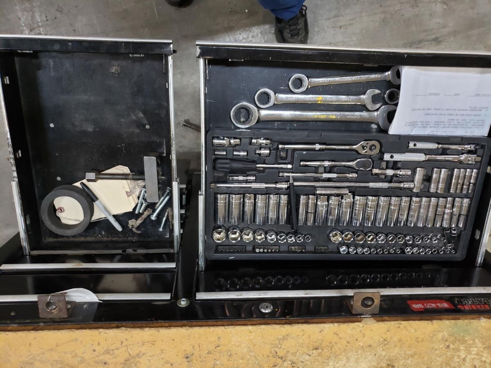 Craftsman Bottom Tool Chest, W/ Contents, (See Additional Pictures) Rig Fee: $25 - Image 3 of 9