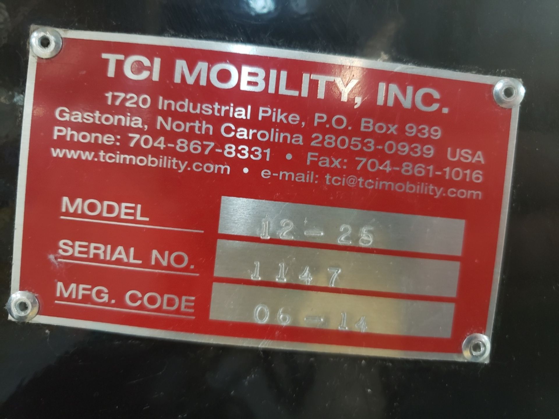 Lot of (2) TCI Mobility Battery Chargers, M# 12-25 Rig Fee: $25 - Image 2 of 3