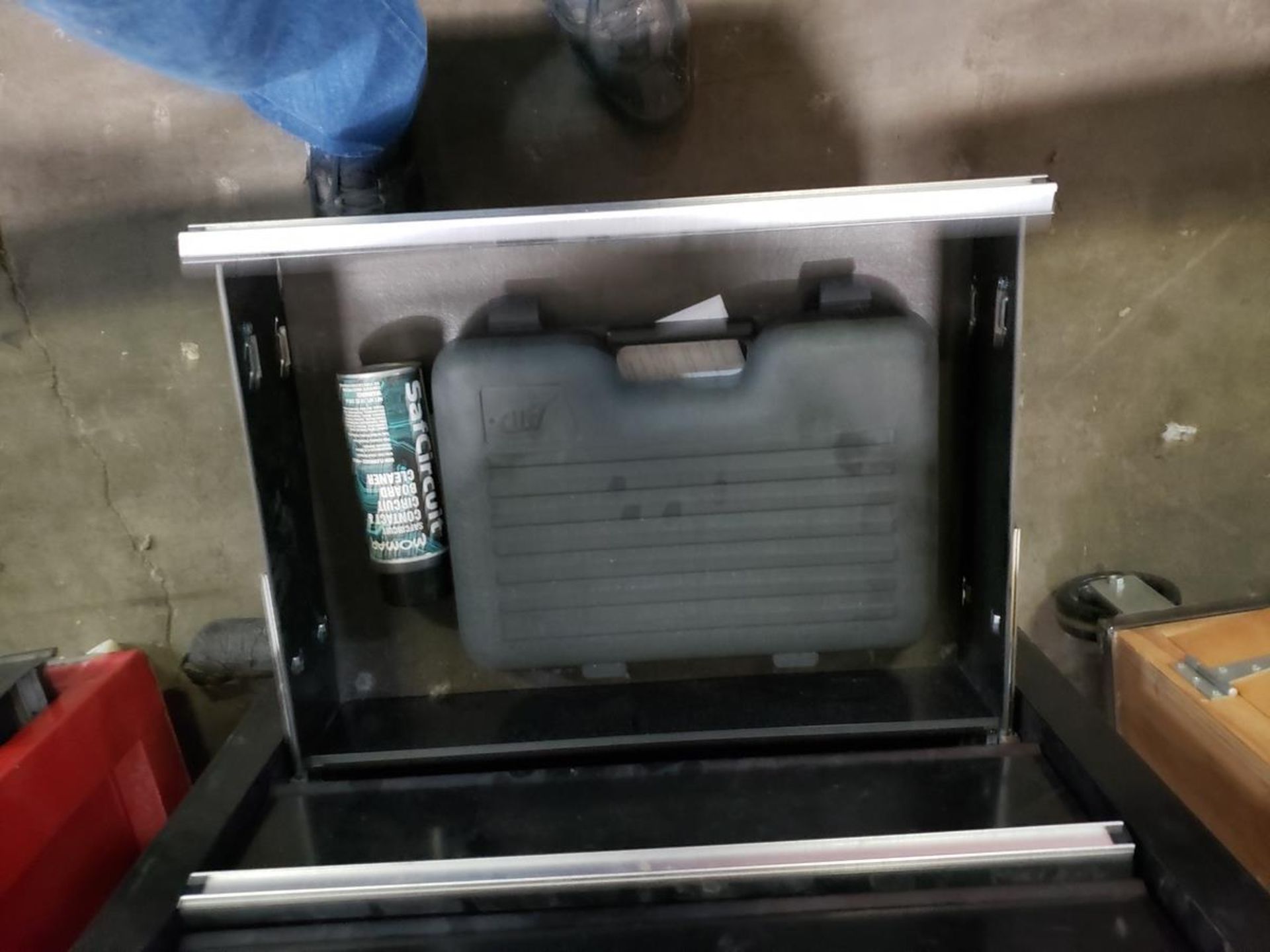 Uline Bottom Tool Chest, W/ Contents, (See Additional Pictures) Rig Fee: $25 - Image 4 of 4