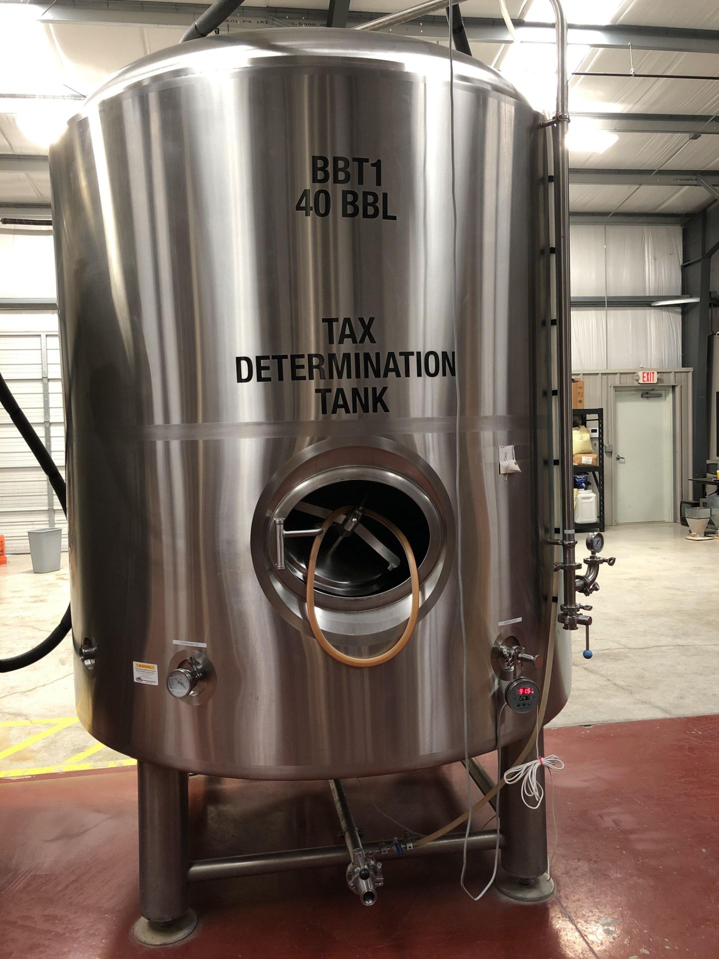 2017 ABE 40 BBL Brite Tank, Glycol Jacketed, Approx Dims: 124in OAH x - Subj to Bulk | Rig Fee: 900
