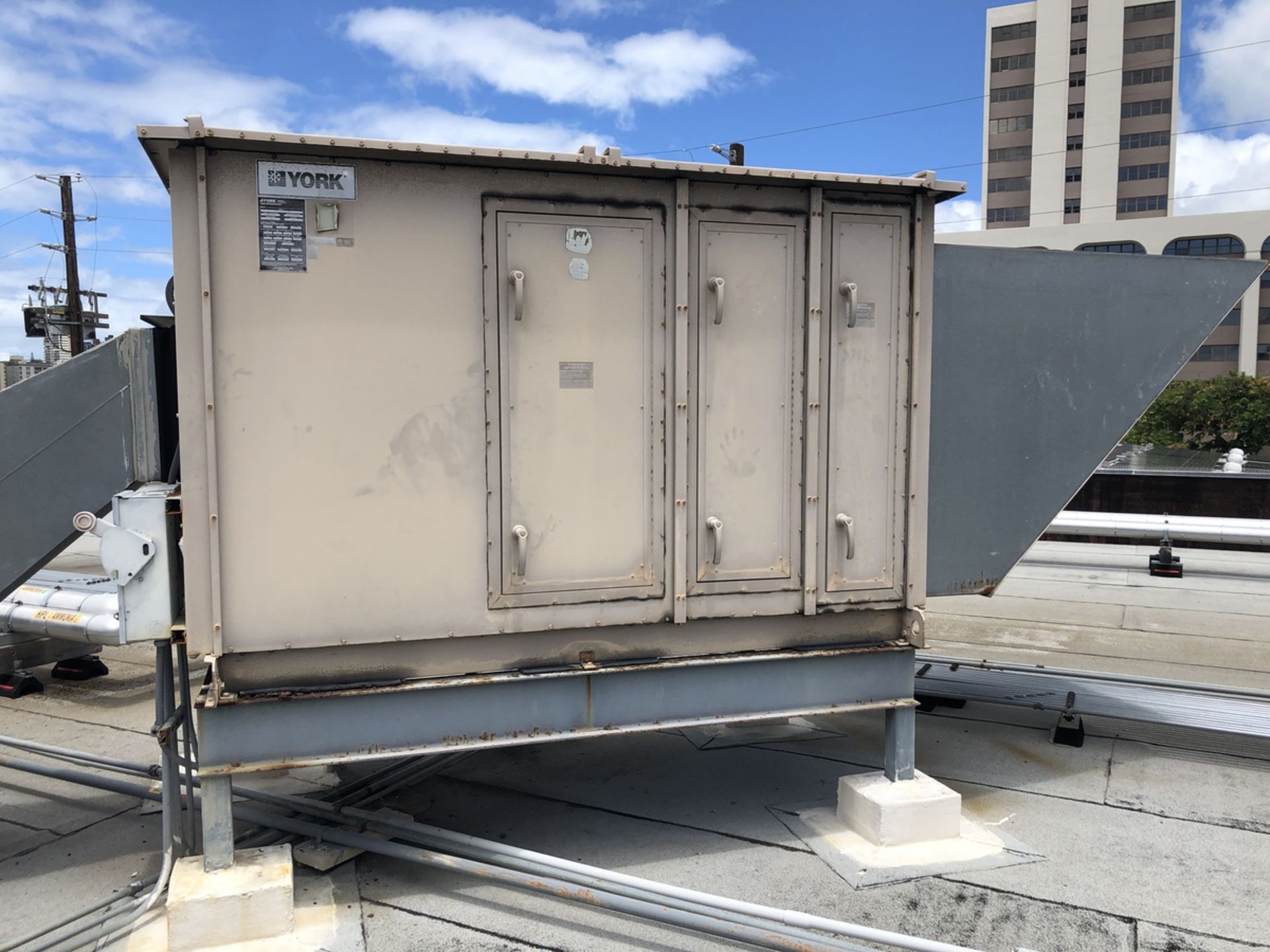 (2) York Air Handler, Model CP350FC | Rig $ See Desc - Image 2 of 17