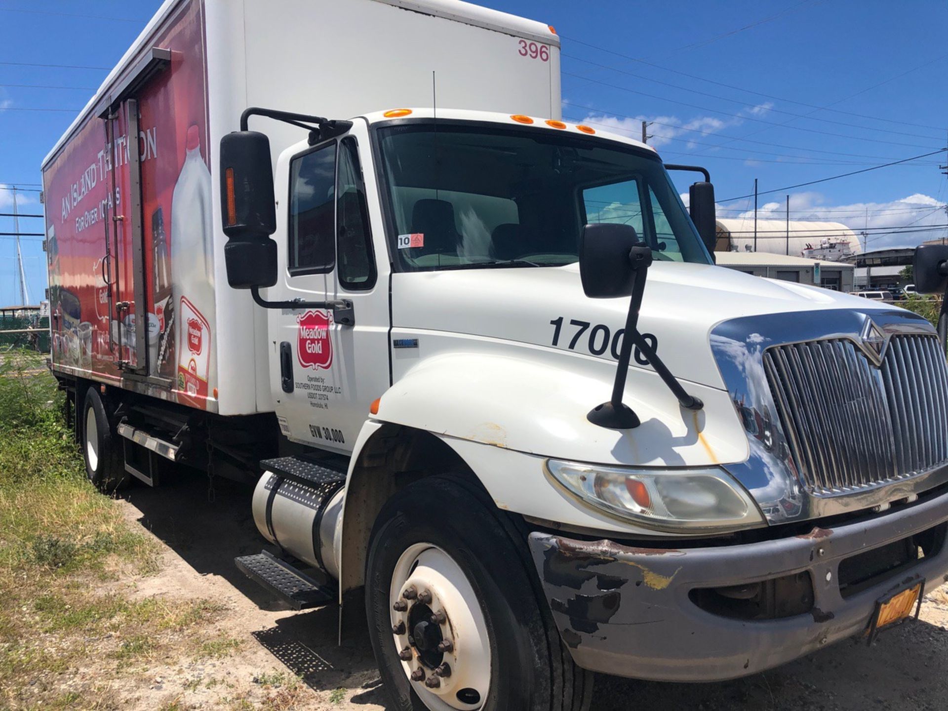 2008 International Durastar Single Box Truck, Mileage: Unknown, (Sand Island Lot) | Buyer to Remove - Image 2 of 10