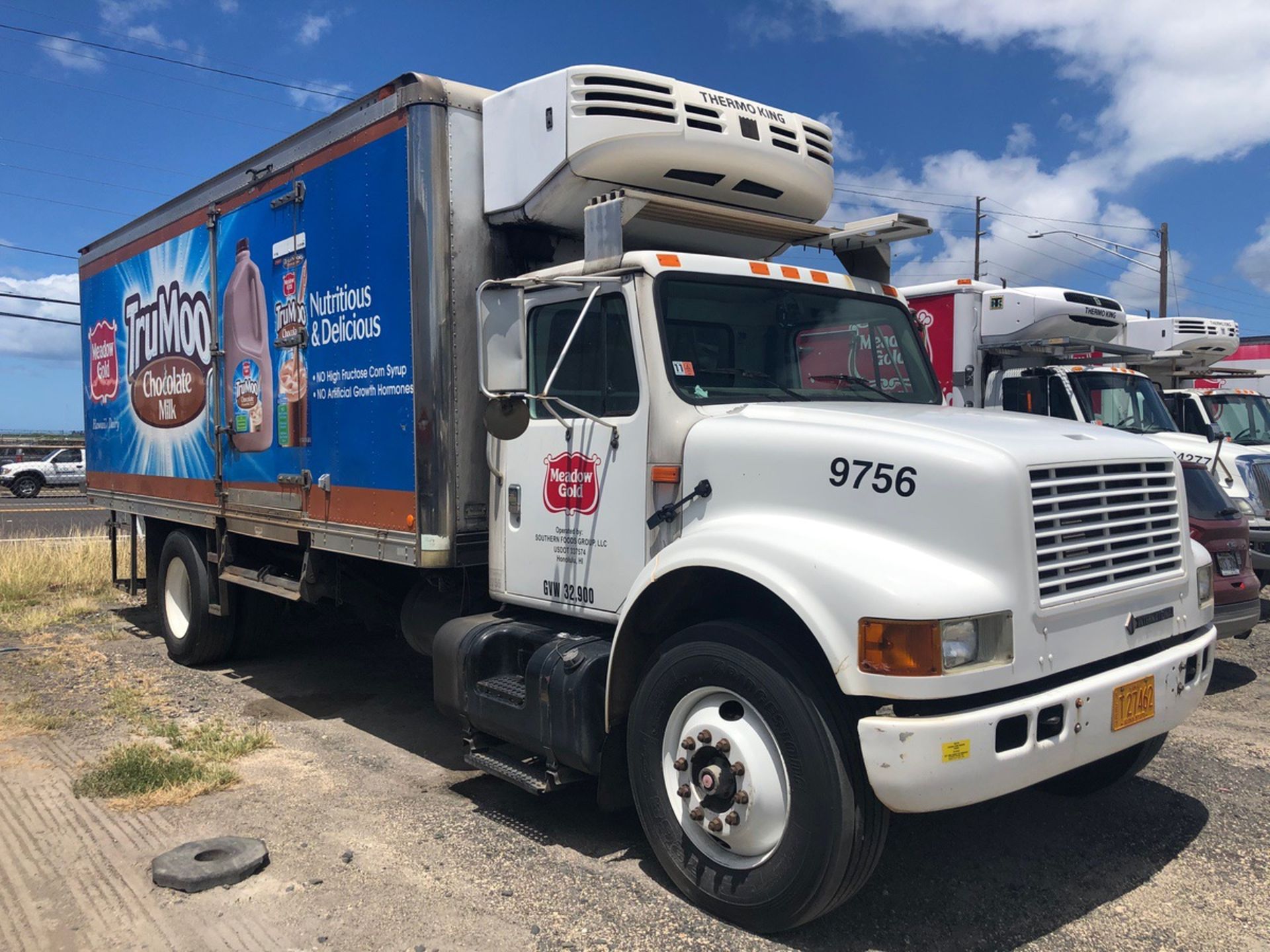 2001 International Model 4900 DT466E Refrigerated Single Box Tru (Sand Island Lot) | Buyer to Remove