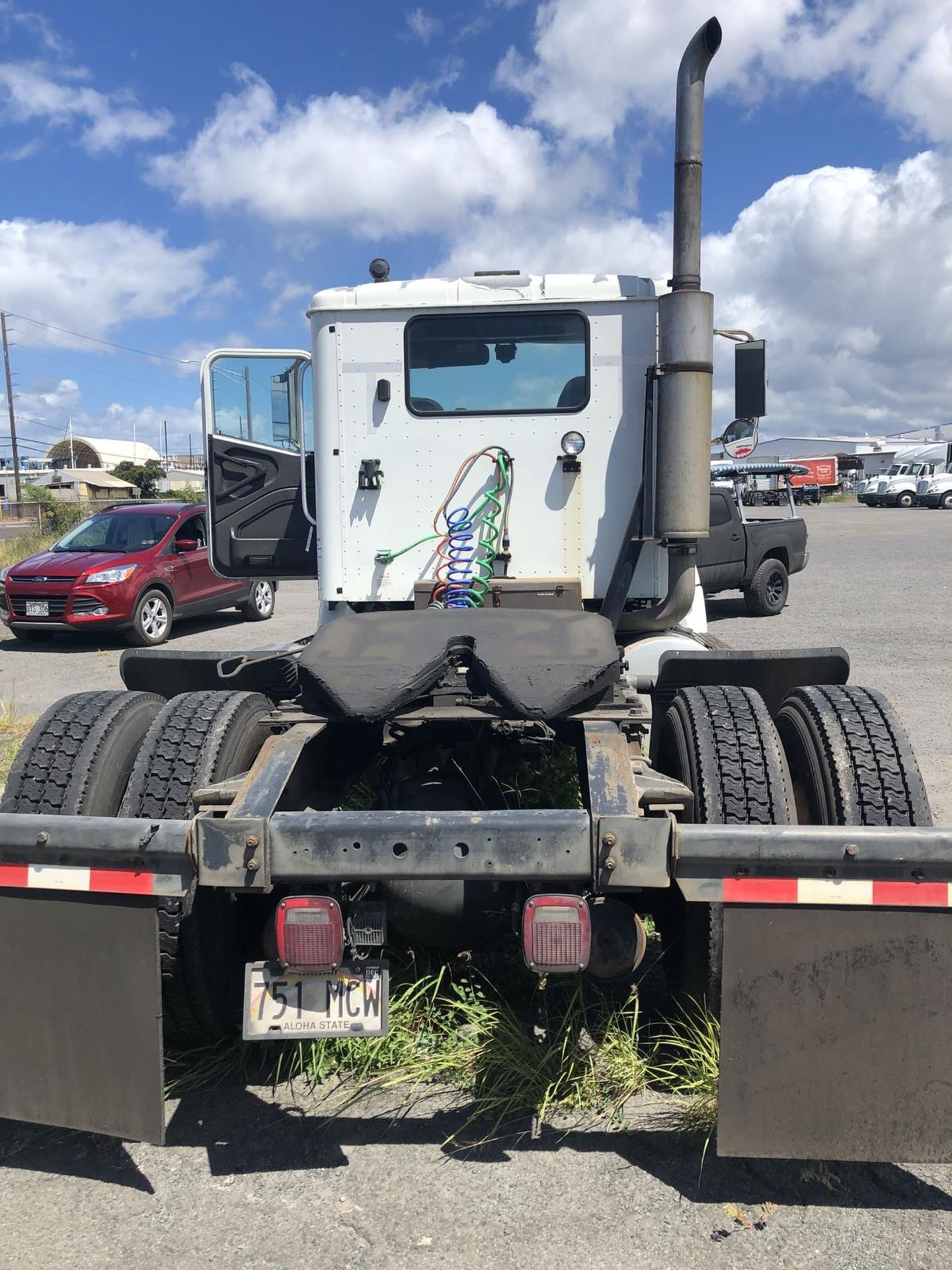 2002 International 9200i Tractor, Mileage 74,608, 2 Axles, Conve (Sand Island Lot) | Buyer to Remove - Image 4 of 15