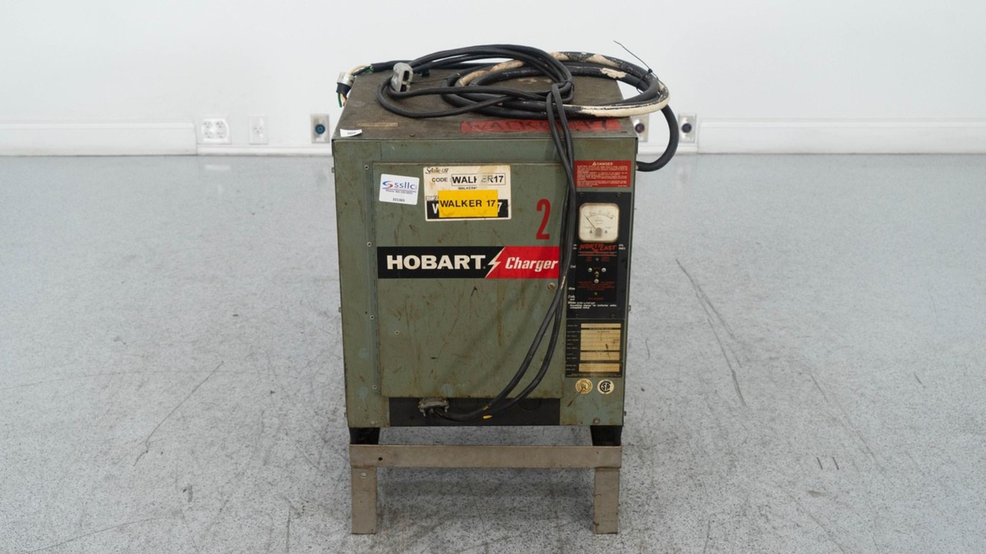 Hobart Battery Charger, Model , S/N: 483CS06157, Electrical: 208-460V, 60Hz, 1 Phas | Rig Fee: $25