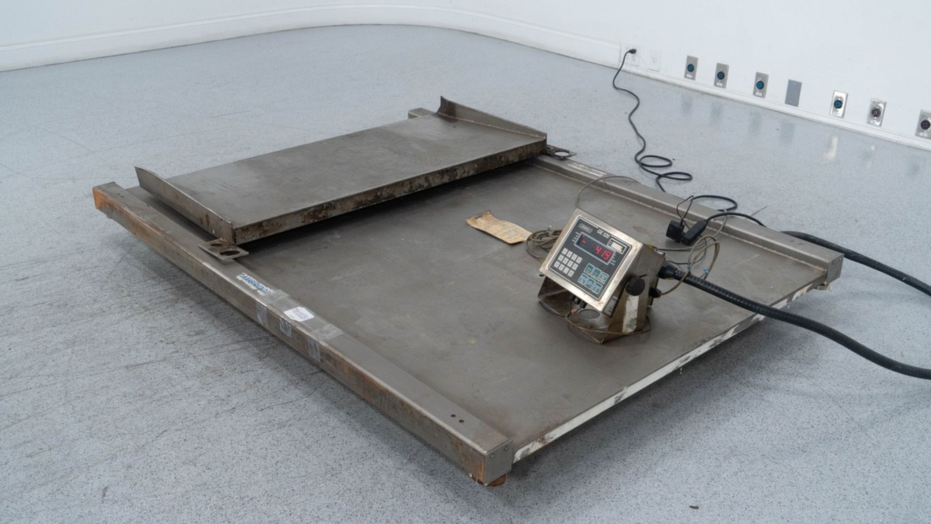 Cambridge Scale Works SS680 Floor Scale, Model S680, S/N: 99-6135, Max Capacity: 50 | Rig Fee: $25 - Image 3 of 5