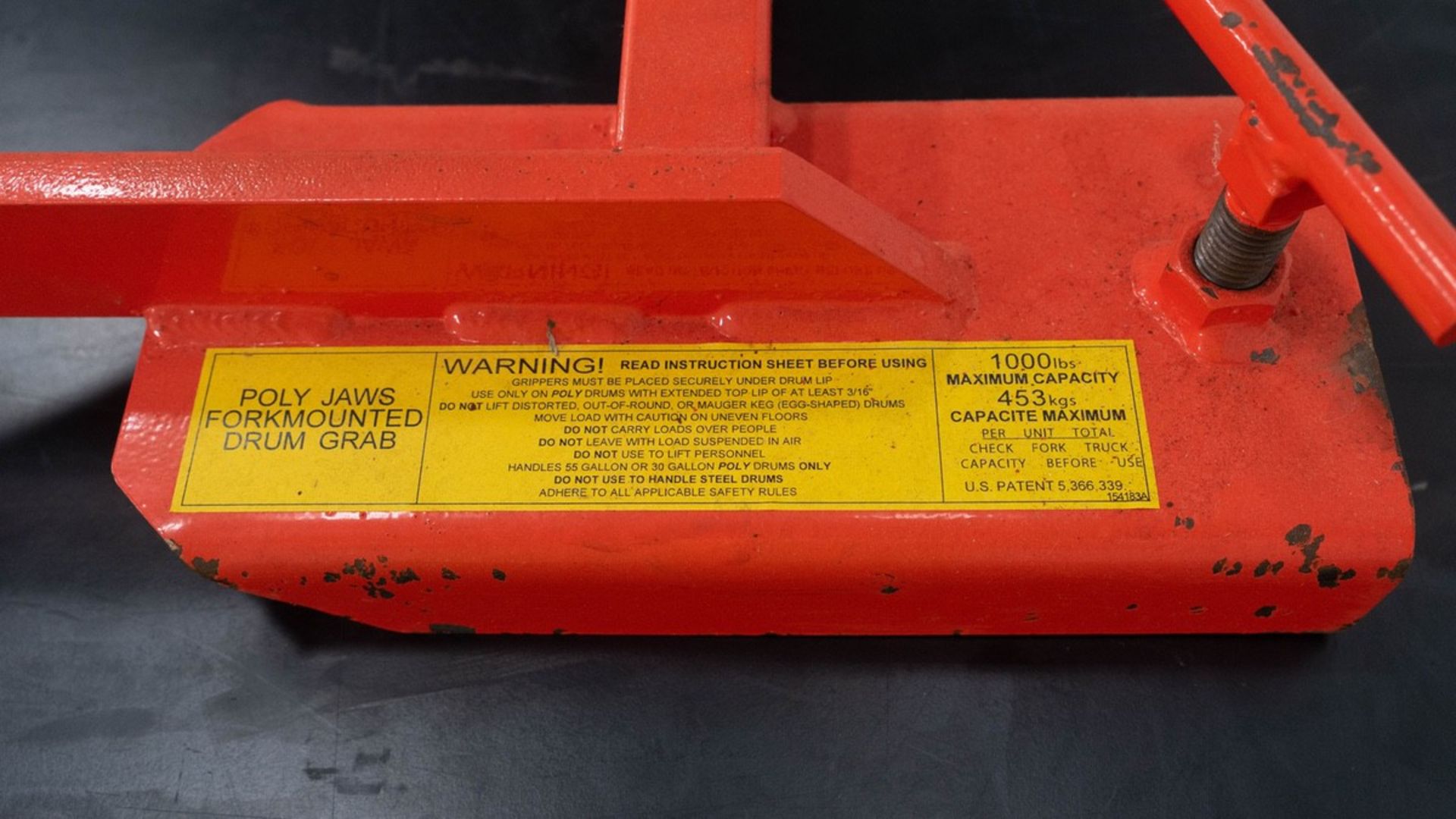 Uline Poly Jaws Drum Grabber, Max Capacity: 1000 lbs. (PC 321325) | Rig Fee: $25 - Image 4 of 4