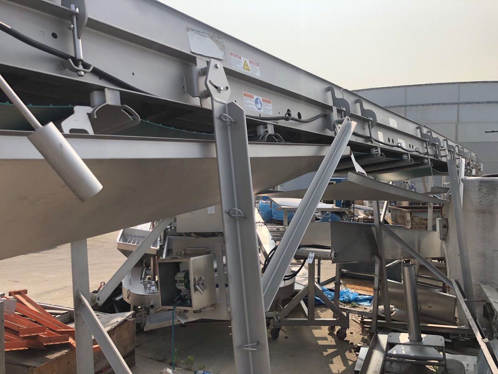 Overhead conveyor, Approx 2ft Belt x 32ft L | Rig Fee: $250 See Full Desc - Image 3 of 3