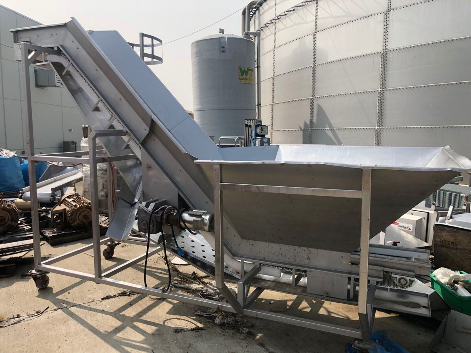 Stainless Steel Incline Flighted Conveyor with Hopper | Rig Fee: $250 See Full Desc