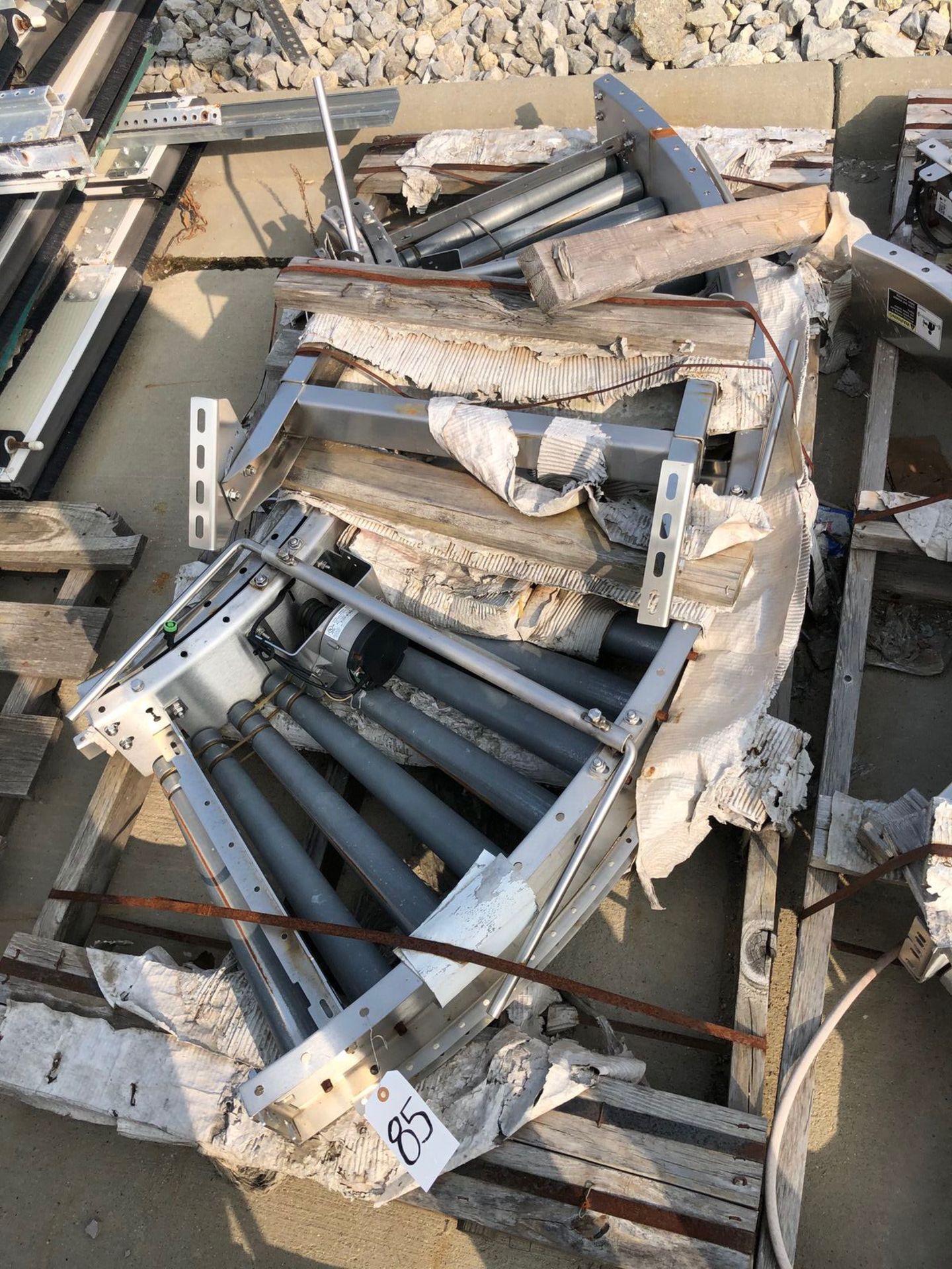 Conveyor Curve, Approx 18in W x 5ft Run | Rig Fee: $50 See Full Desc