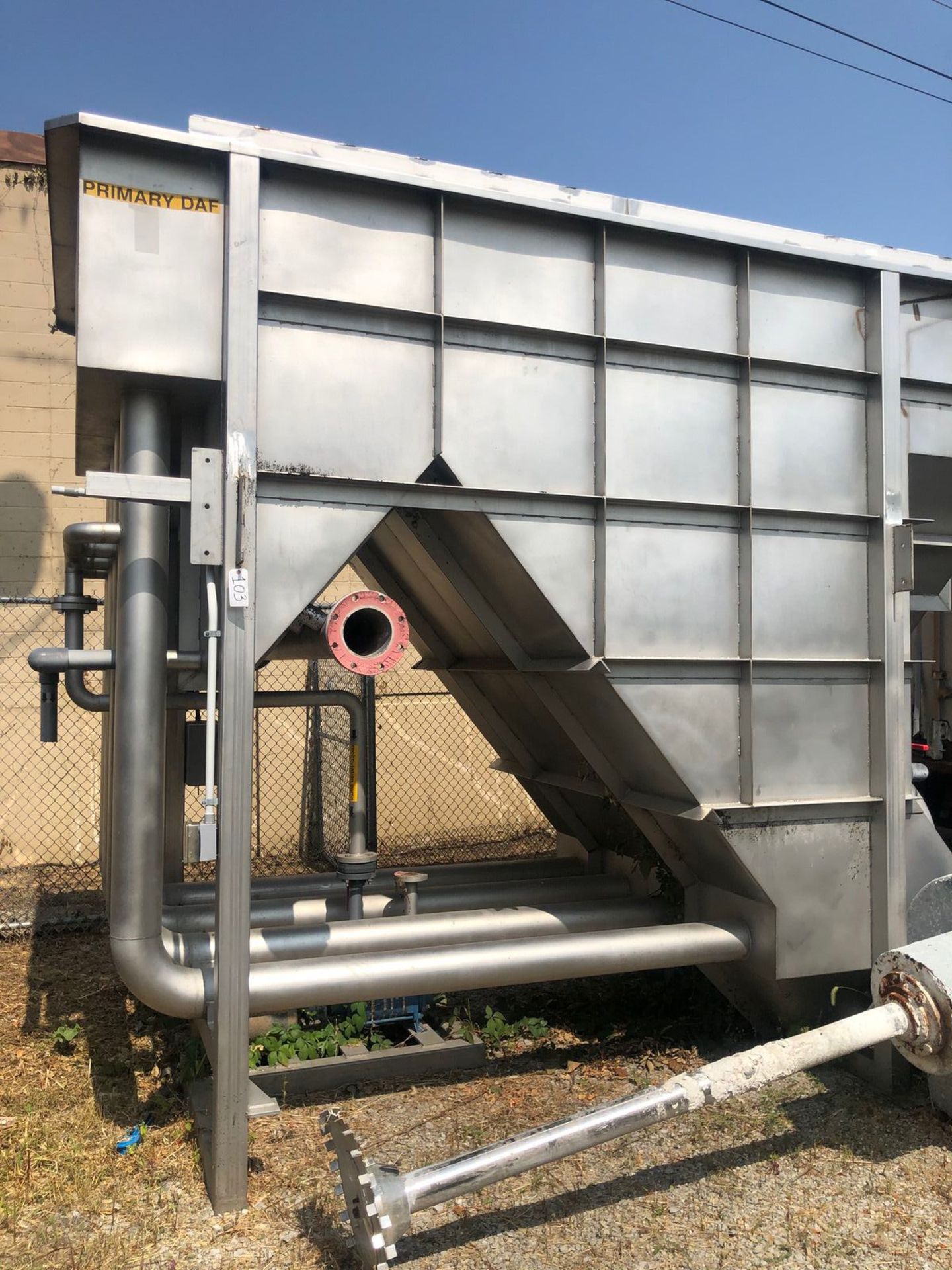 Stainless Steel DAF Tank (Located at Rigger's Warehouse/Yard) | Rig Fee: $500 See Full Desc