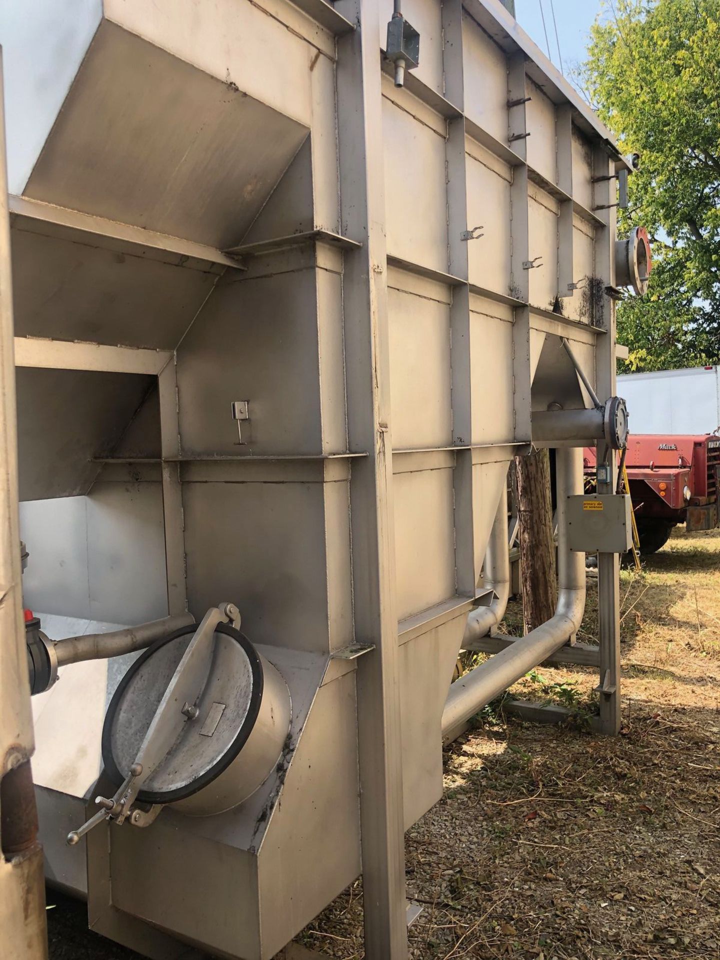 Stainless Steel DAF Tank (Located at Rigger's Warehouse/Yard) | Rig Fee: $500 See Full Desc - Image 5 of 5