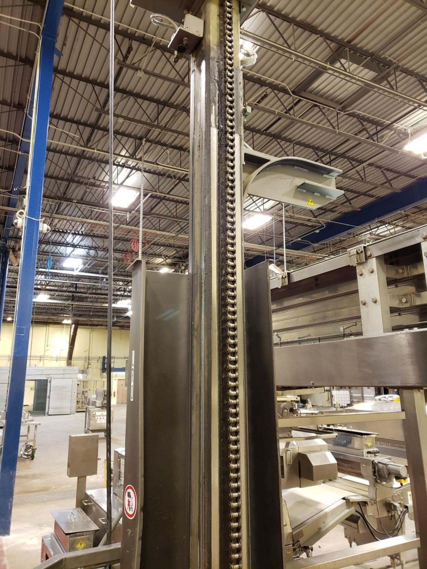 VMI Single Mast Trough Lift, M# ELEVATEUR - Subject to Bulk Lot 153 - The greater | Rig Fee: $500 - Image 4 of 4