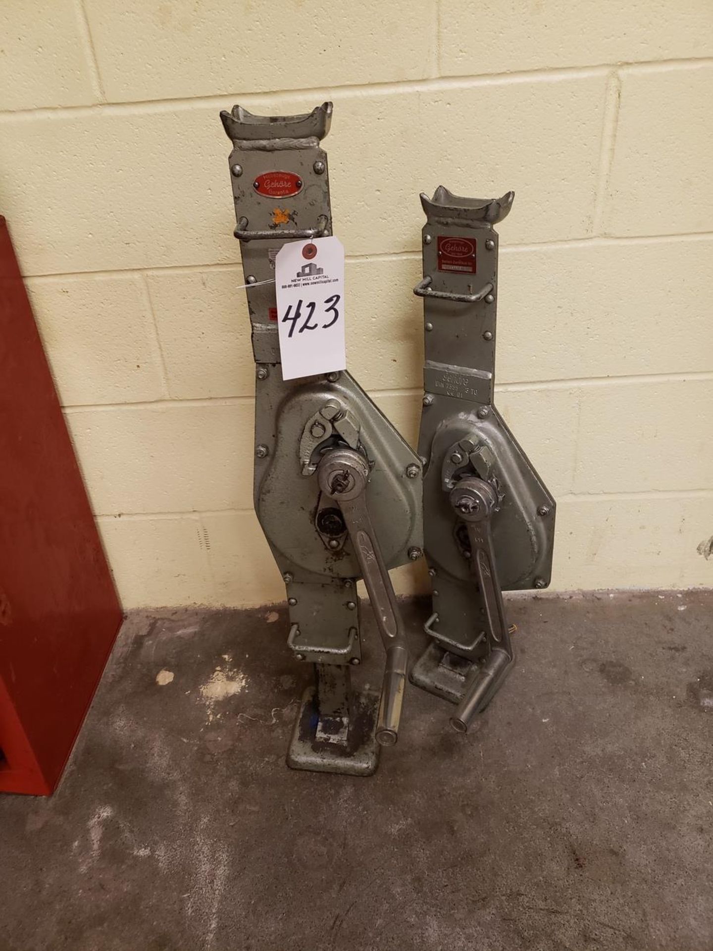 Lot of (2) Gehore Jacks | Rig Fee: $10