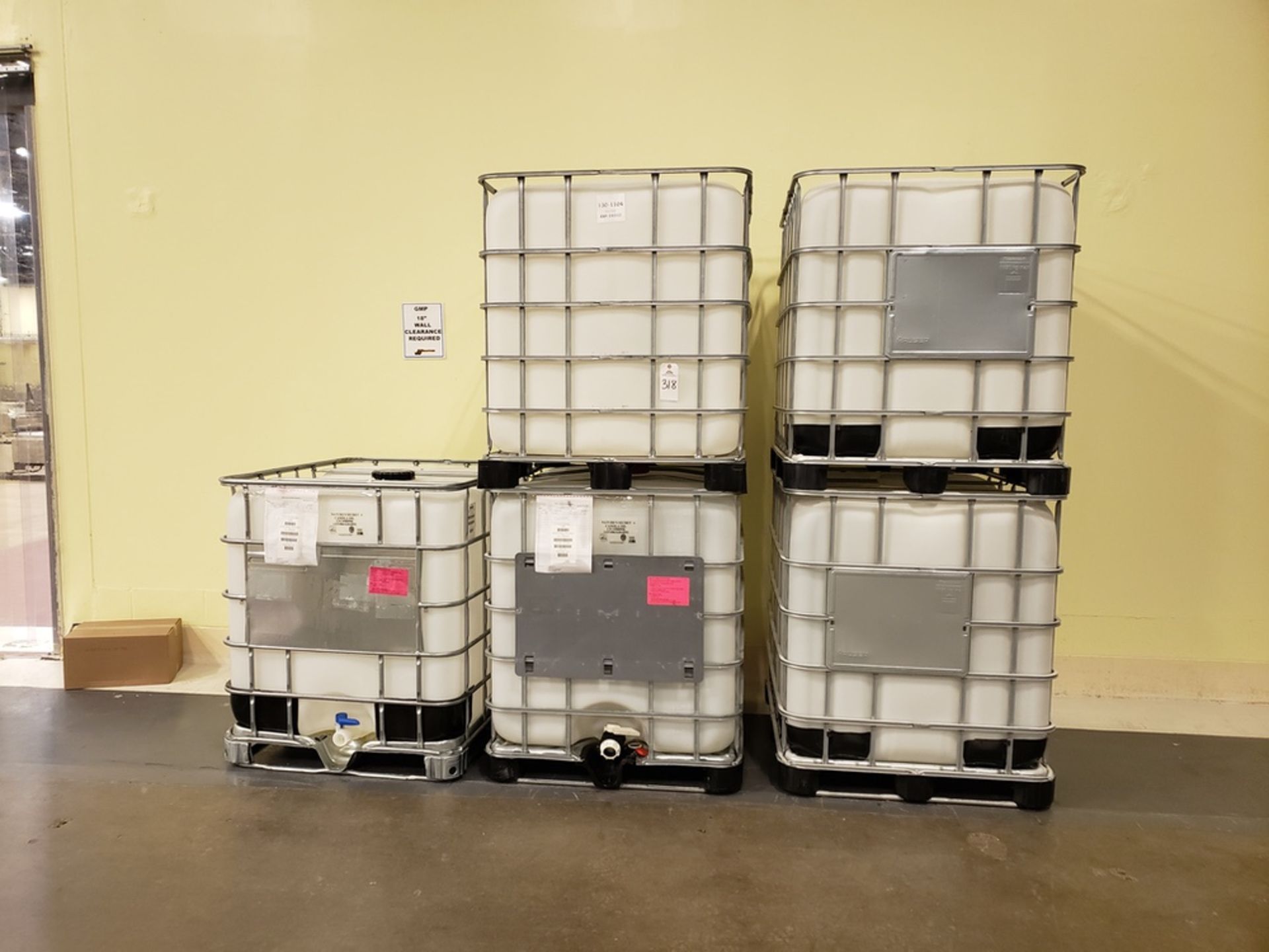 Lot of (5) 250 Gallon Liquid Storage Containers | Rig Fee: $50