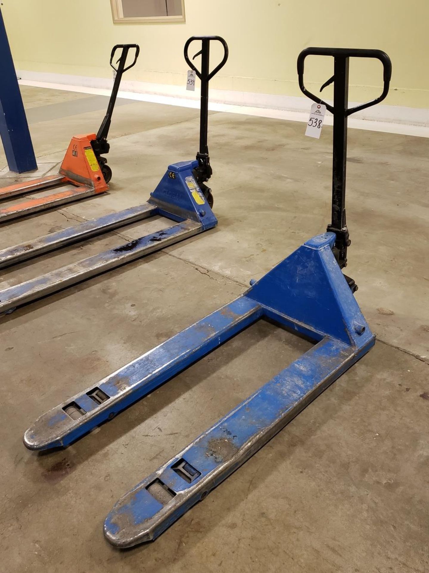 Pallet Jack | Rig Fee: $10