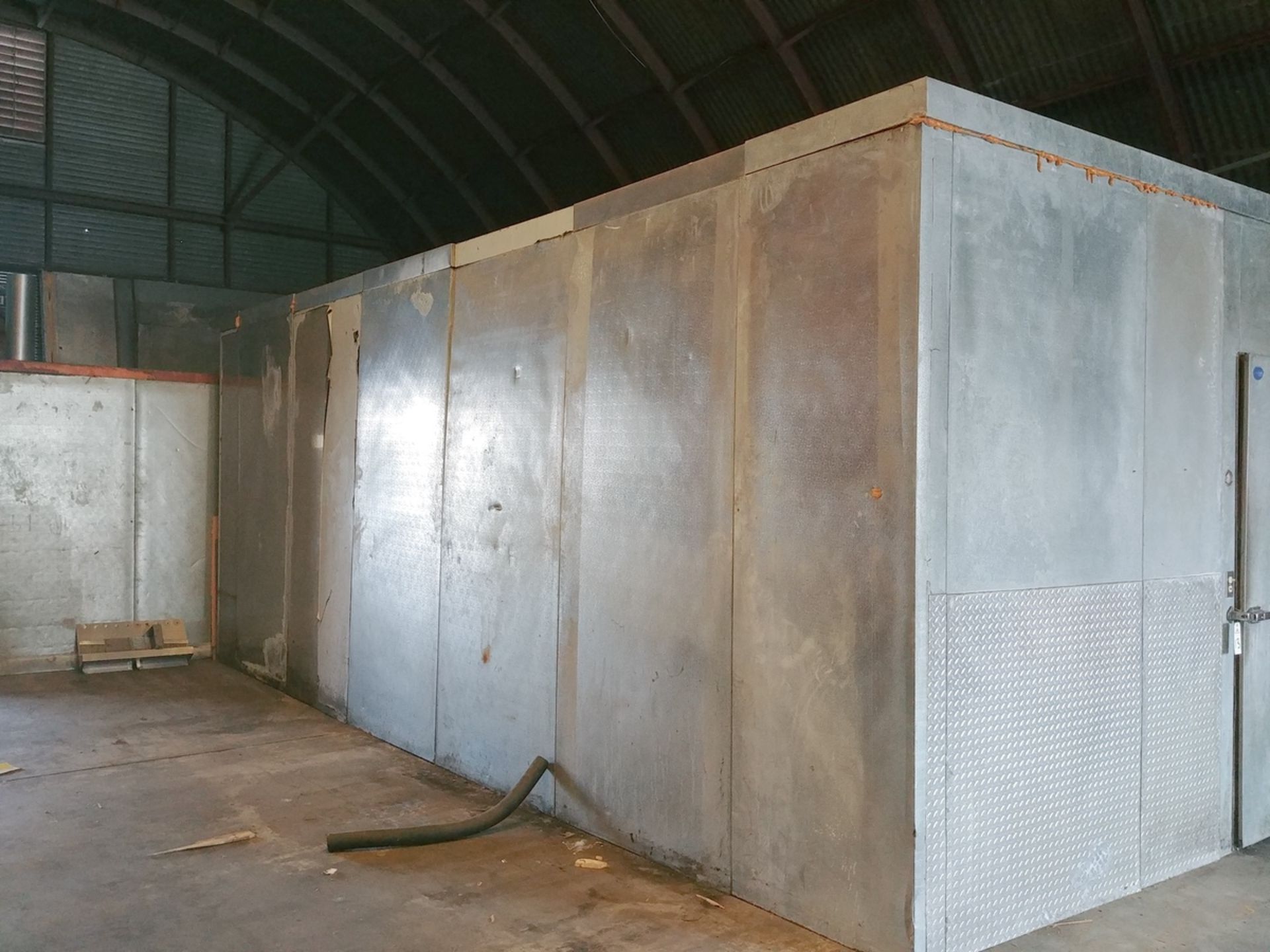 Walk in Cooler, Approx 15ft x 30ft, Associated Condensing Unit - Sub to Bulk | Reqd Rig Fee: $2500 - Image 2 of 10