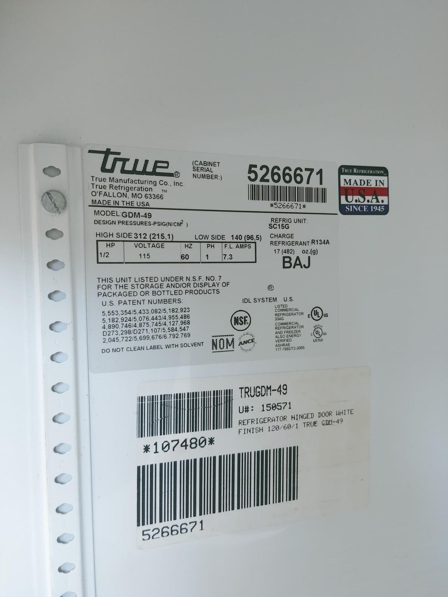 True Refrigerator Two Door Display Refrigerator - Sub to Bulk | Reqd Rig Fee: $100 - Image 2 of 2