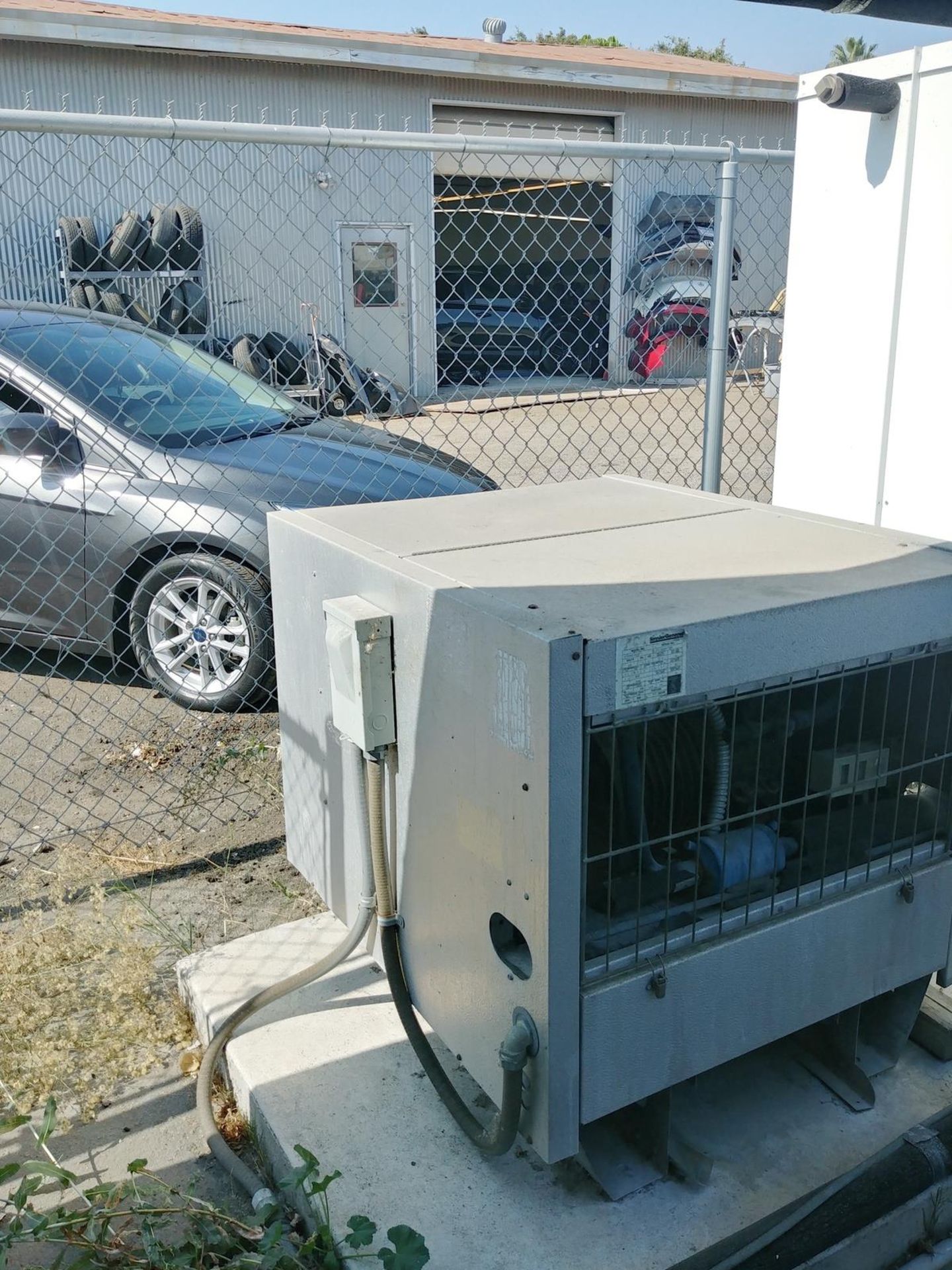 Walk in Cooler, Approx 15ft x 30ft, Associated Condensing Unit - Sub to Bulk | Reqd Rig Fee: $2500 - Image 8 of 10