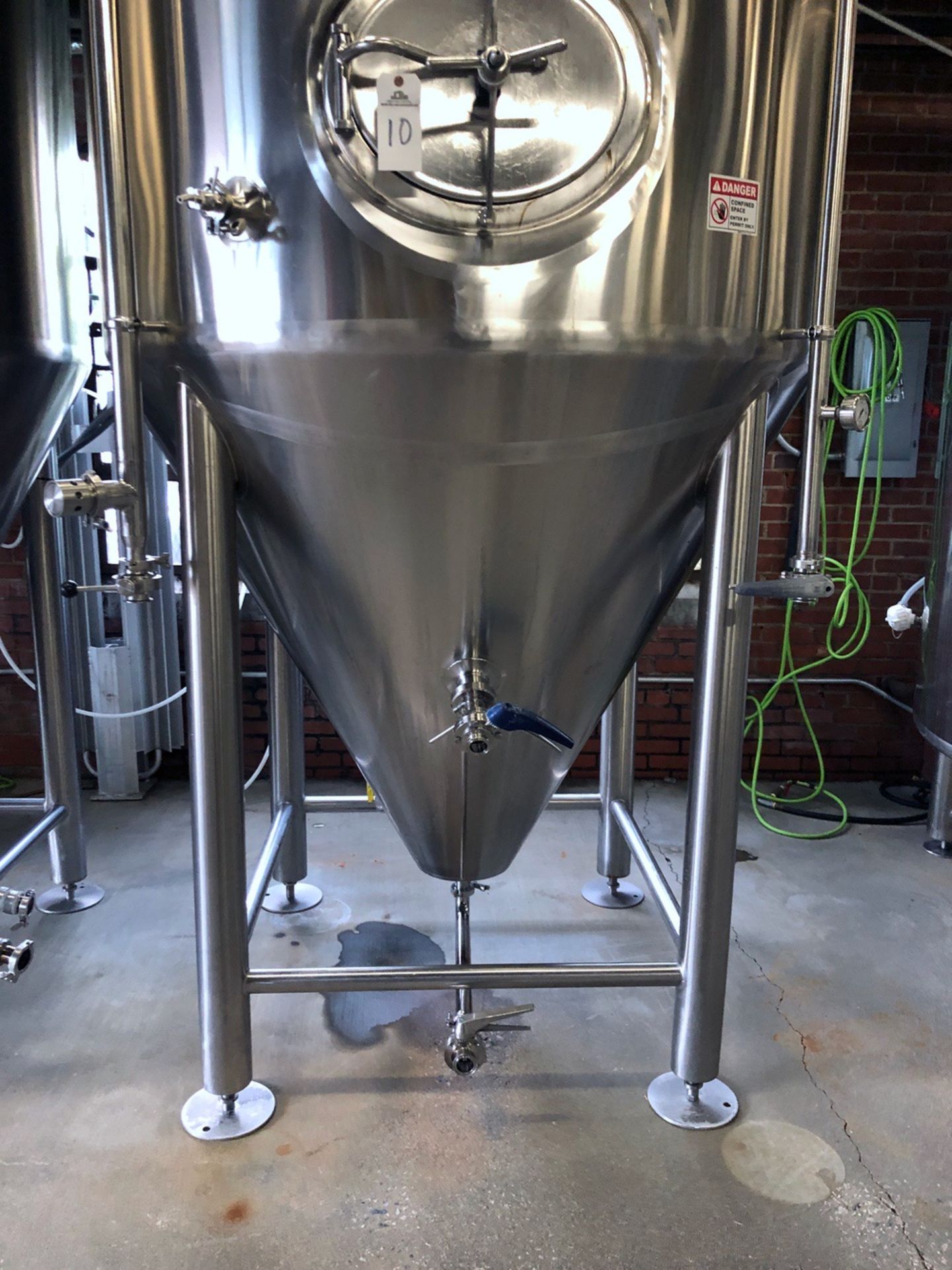 2011 Premier Stainless 30 BBL Fermenter, Glycol Jacketed, Approx Dim - Subj to Bulk | Rig Fee: $950 - Image 2 of 6