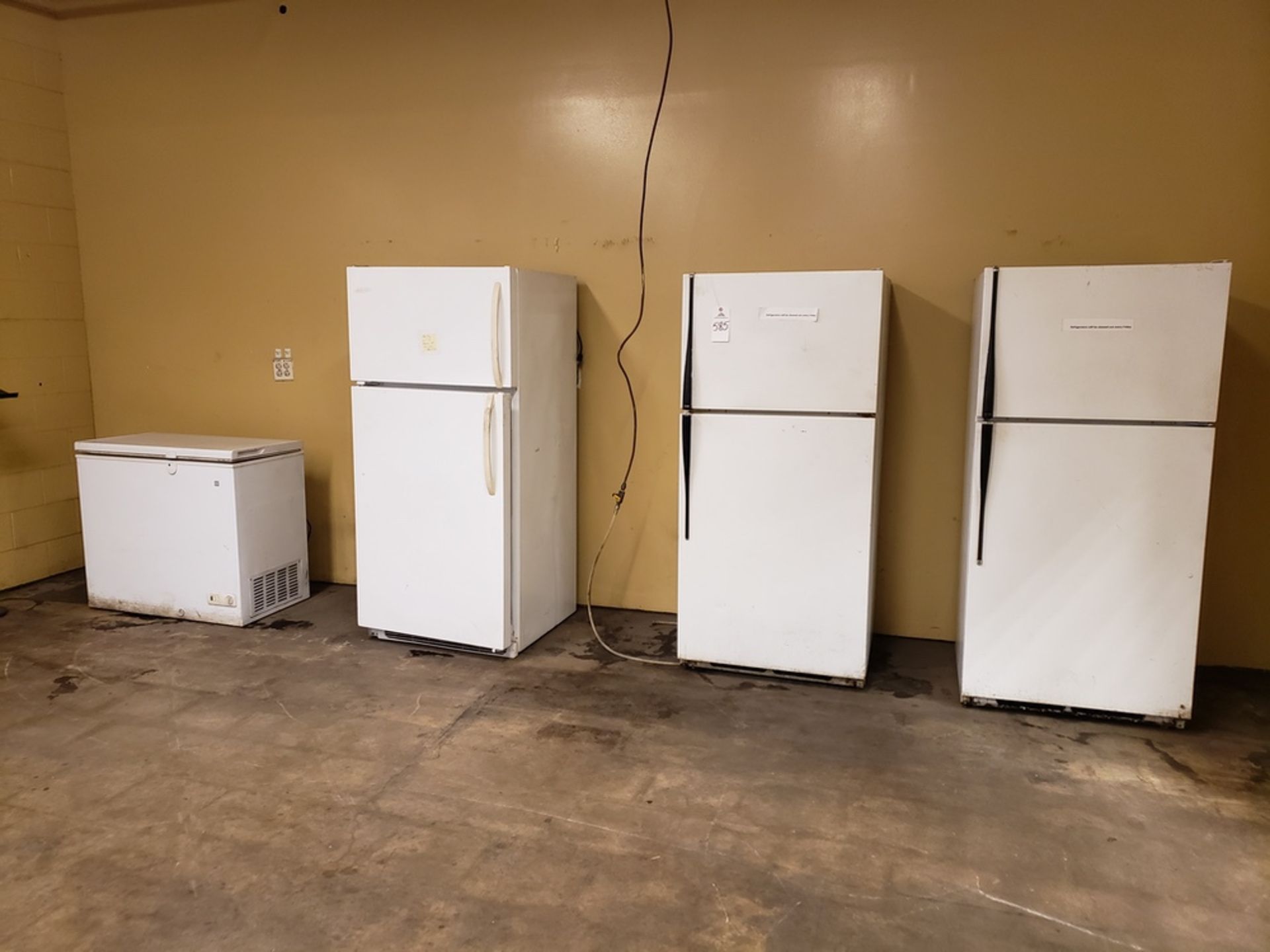 Lot of (3) Refrigerators W/ (1) Chest Freezer | Rig Fee: $80