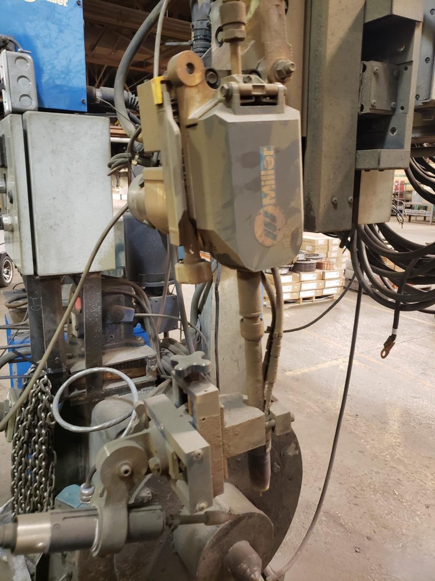 Dual Gun Head Seam Welding Machine, (2) Miller Axcess 450 Power Supplies, Miller Au | Rig Fee: $2200 - Image 10 of 19