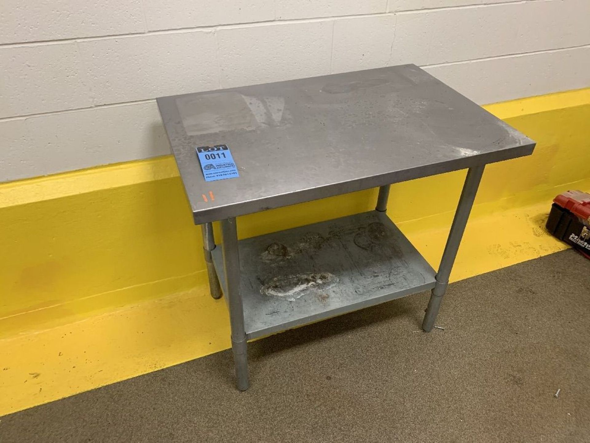 24" X 36" X 33.5" HIGH STAINLESS STEEL TABLE | Rig Fee: $10