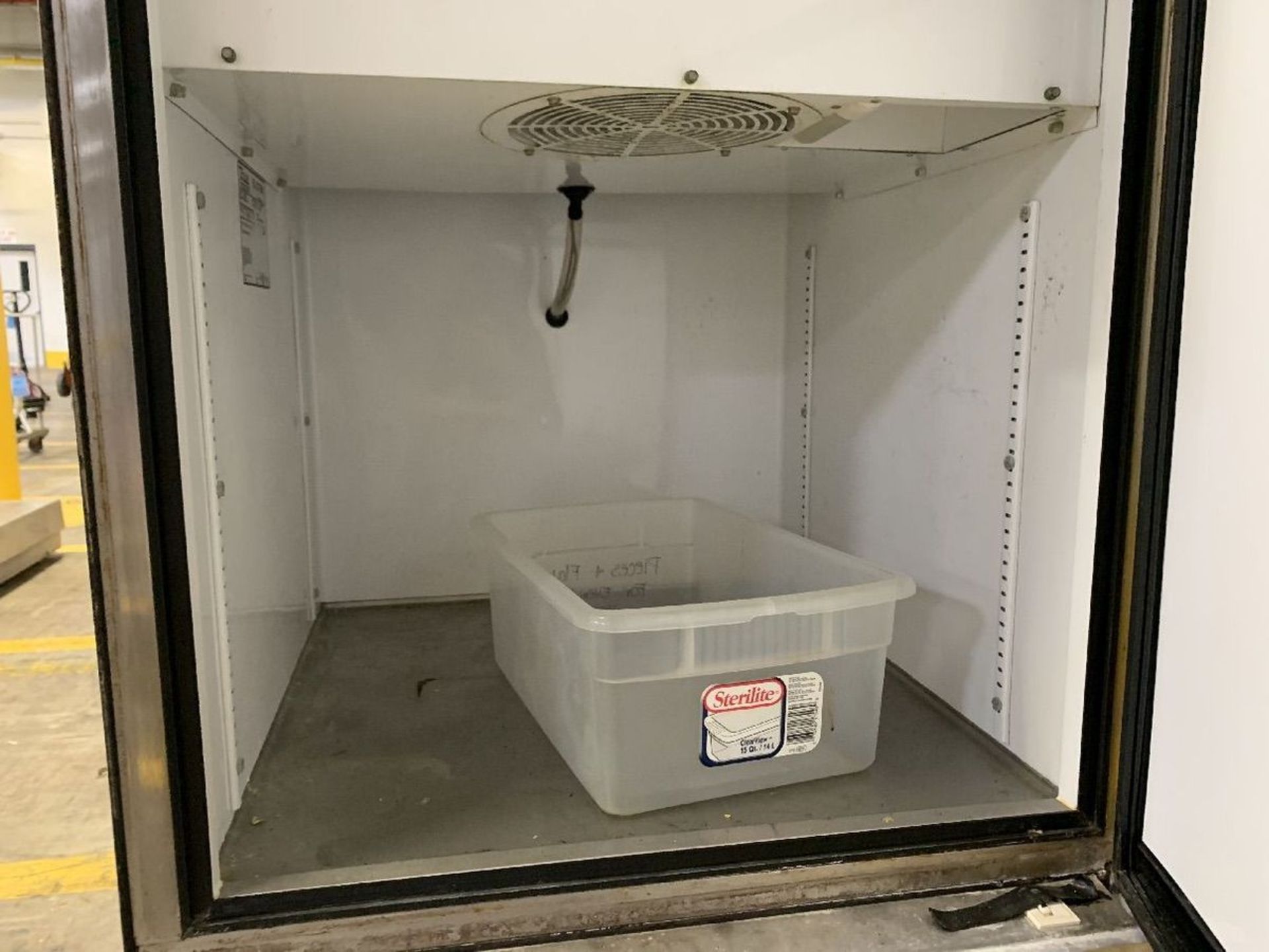 23" TRUE MODEL T-23DT TWO-DOOR FREEZER; S/N 1-2177085 | Rig Fee: $100 - Image 5 of 7