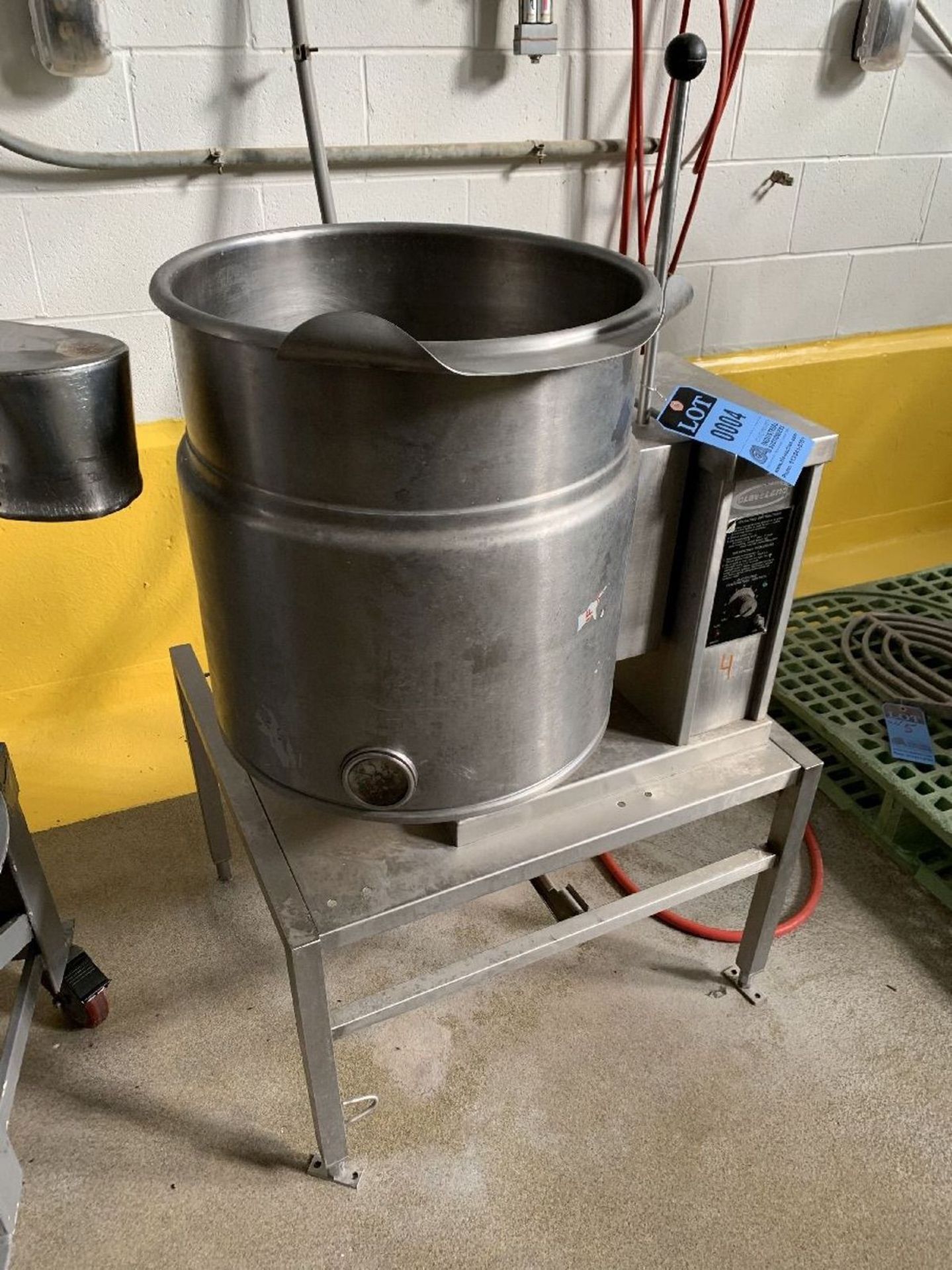 10 GALLON CLEVELAND ELECTRIC KETTLE MODEL KET-10T TABLE TOP ELECTRIC TILTING SELF-C | Rig Fee: $100 - Image 2 of 6