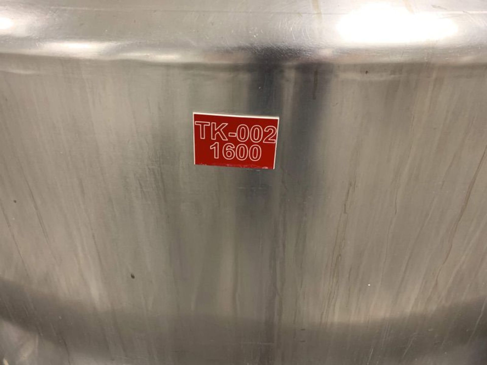 1,600 GALLON STAINLESS STEEL MIX TANK, 80" DIAMETER X 84" HIGH WITH LIGHTNIN MIXER | Rig Fee: $1500 - Image 2 of 10